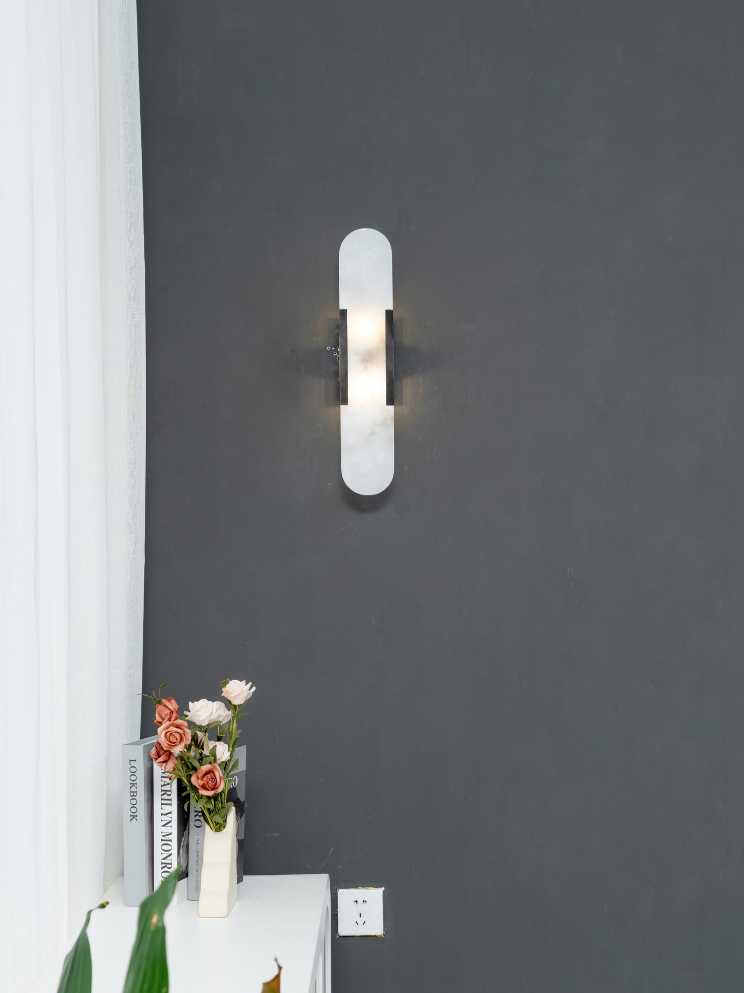 Geometric Harmony Alabaster Wall Lamp - Lumpaz