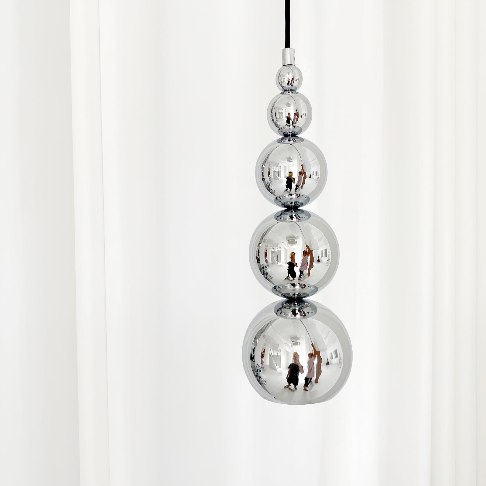 Globe Ball Pendant Lamp - Lumpaz