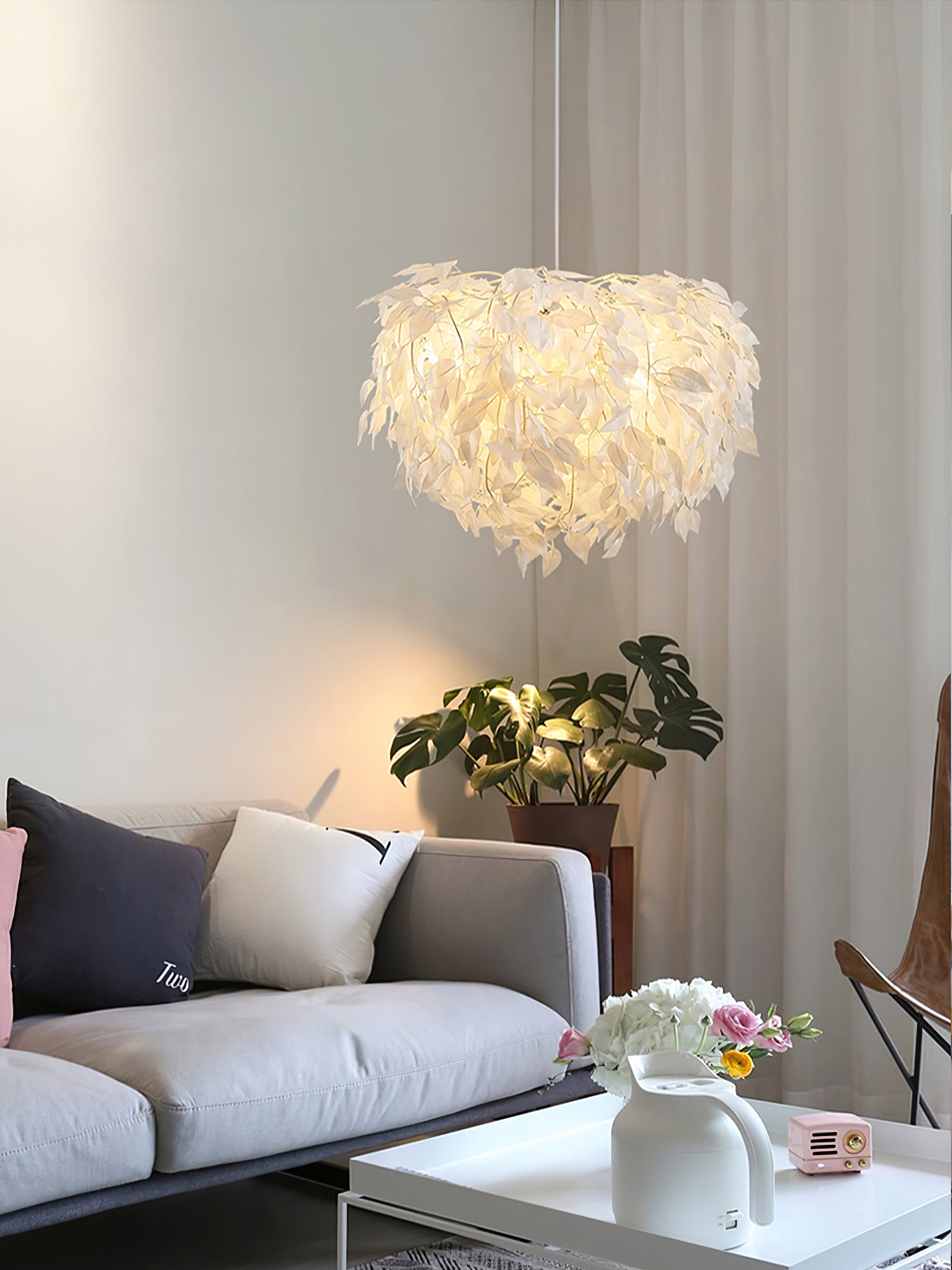 Plastic Leaves Pendant Lamp - Lumpaz