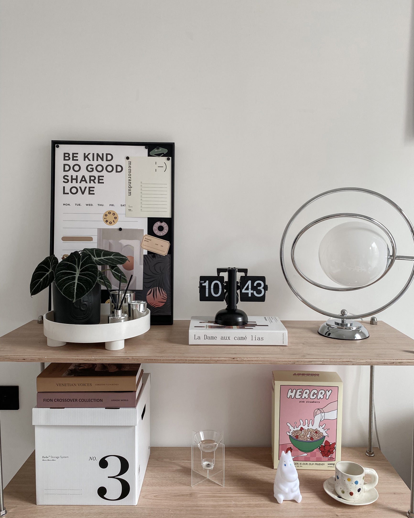 Planet Table Lamp - Lumpaz