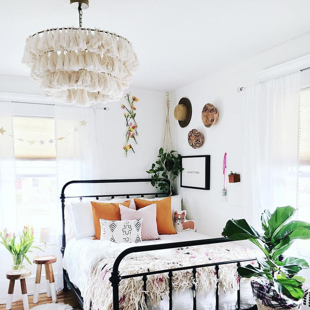 Multicolor Tassel Chandeliers - Lumpaz