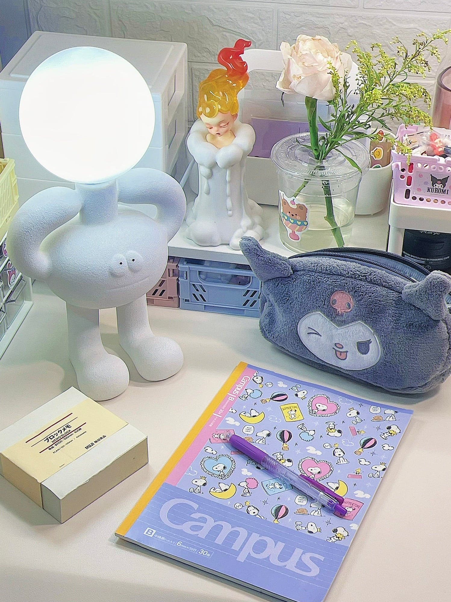 Resin Robot Table Lamp - Lumpaz