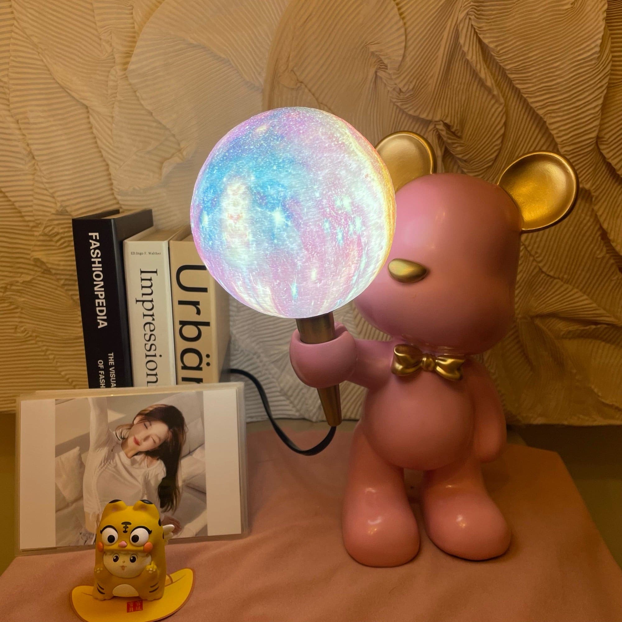 Creative Bear Planet Table Lamp - Lumpaz
