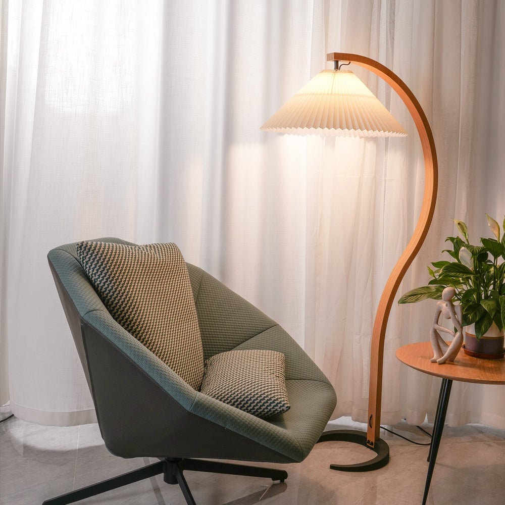 Caprani Wooden Floor Lamp - Lumpaz