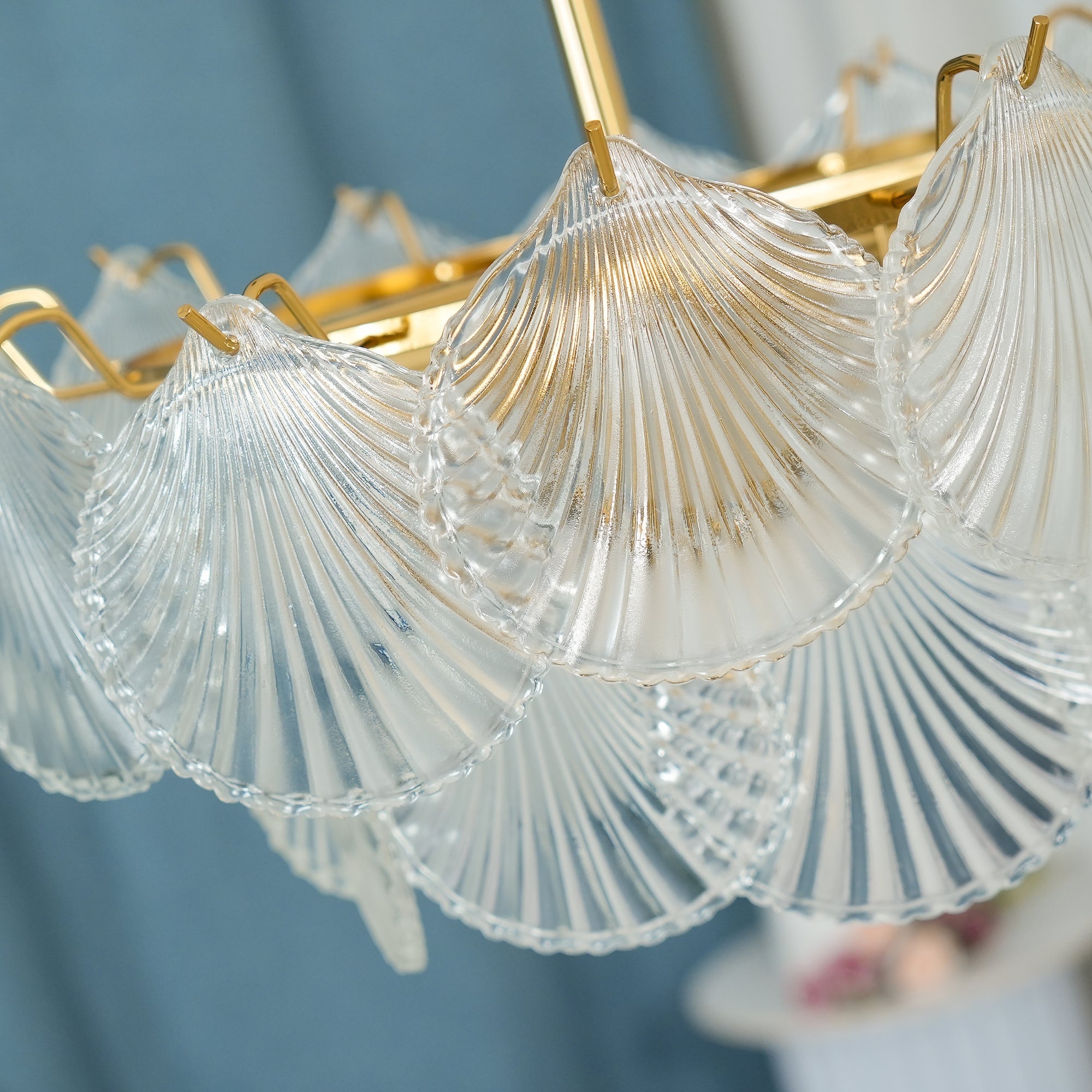 Shell Glass Chandelier - Lumpaz
