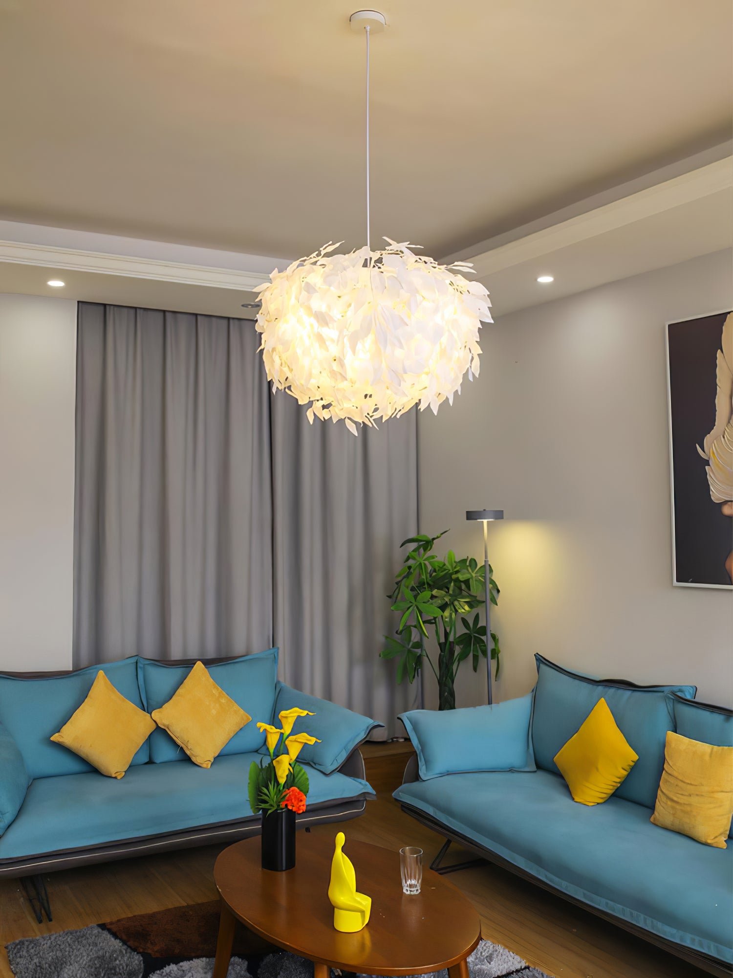 Plastic Leaves Pendant Lamp - Lumpaz
