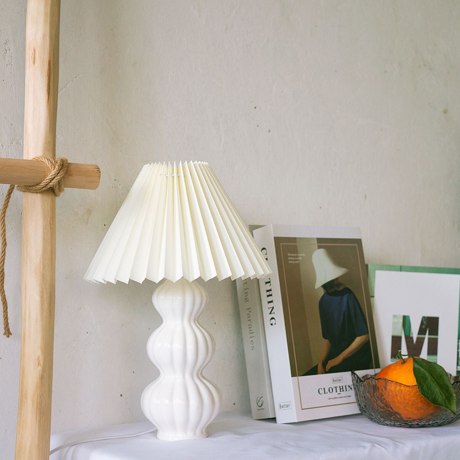 Luna Pleated Table Lamp - Lumpaz