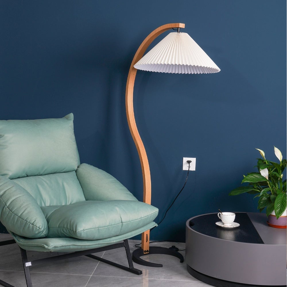 Caprani Wooden Floor Lamp - Lumpaz