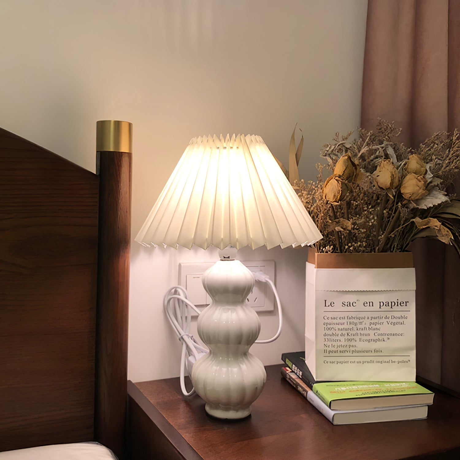 Luna Pleated Table Lamp - Lumpaz