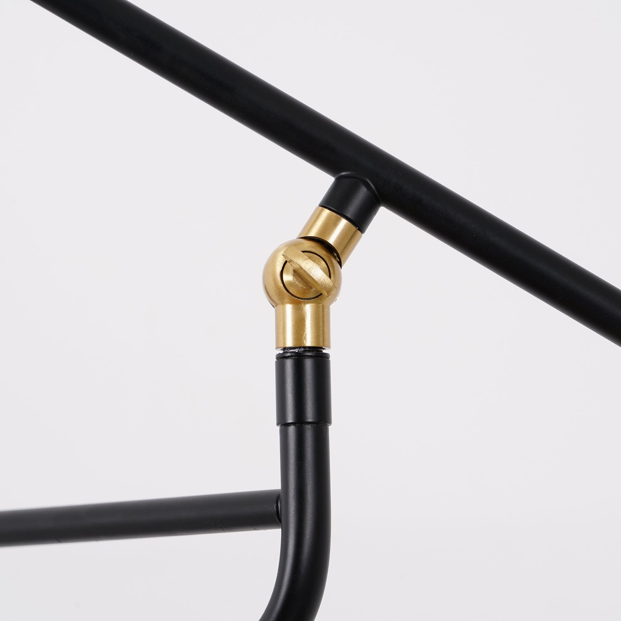 Jameson Adjustable Wall Lamp - Lumpaz