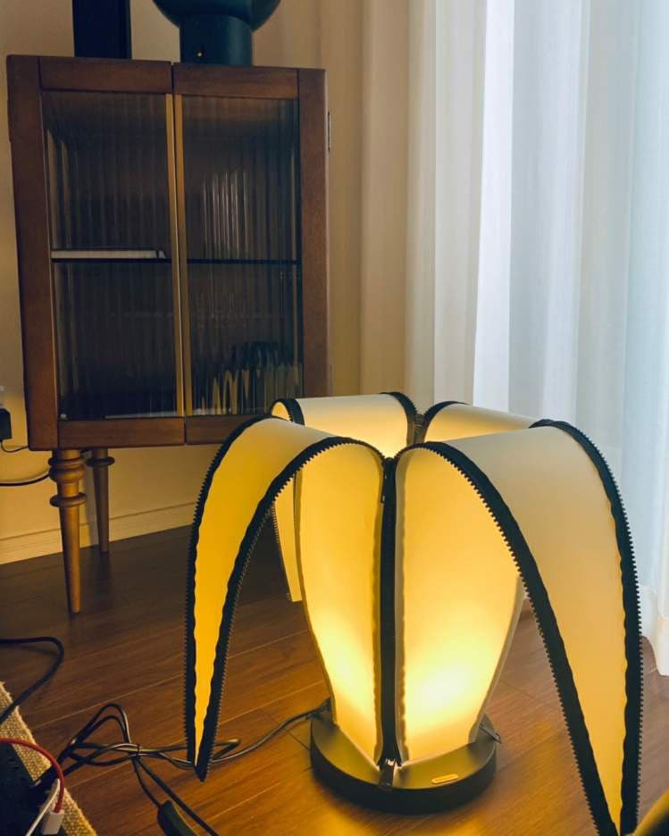 Banana Table Lamp - Lumpaz