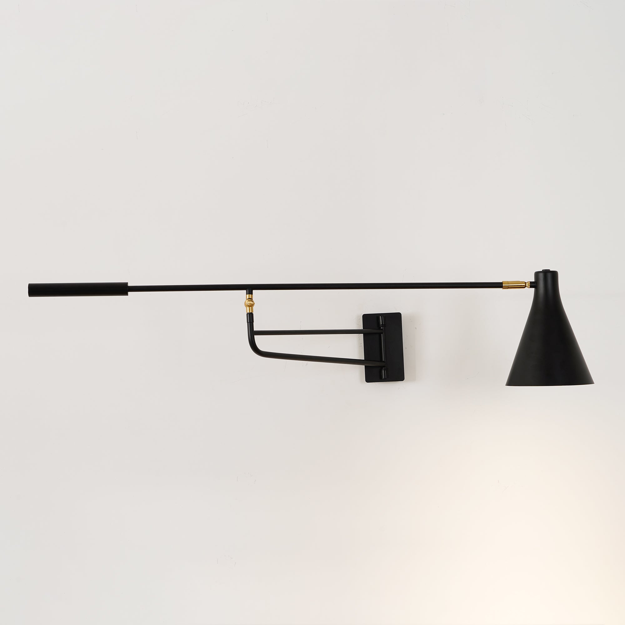 Jameson Adjustable Wall Lamp - Lumpaz