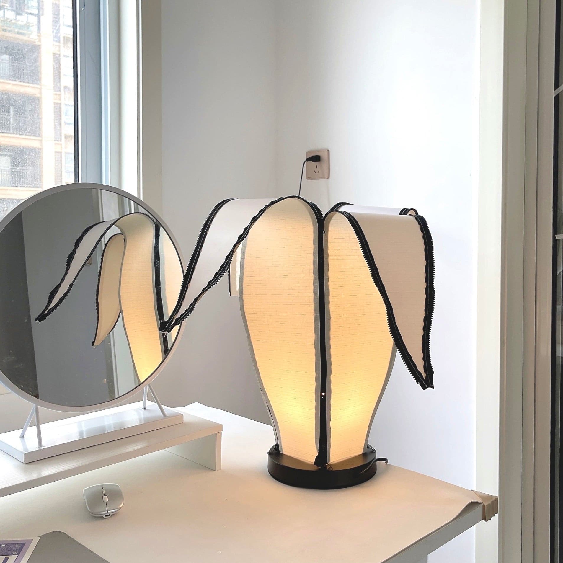Banana Table Lamp - Lumpaz