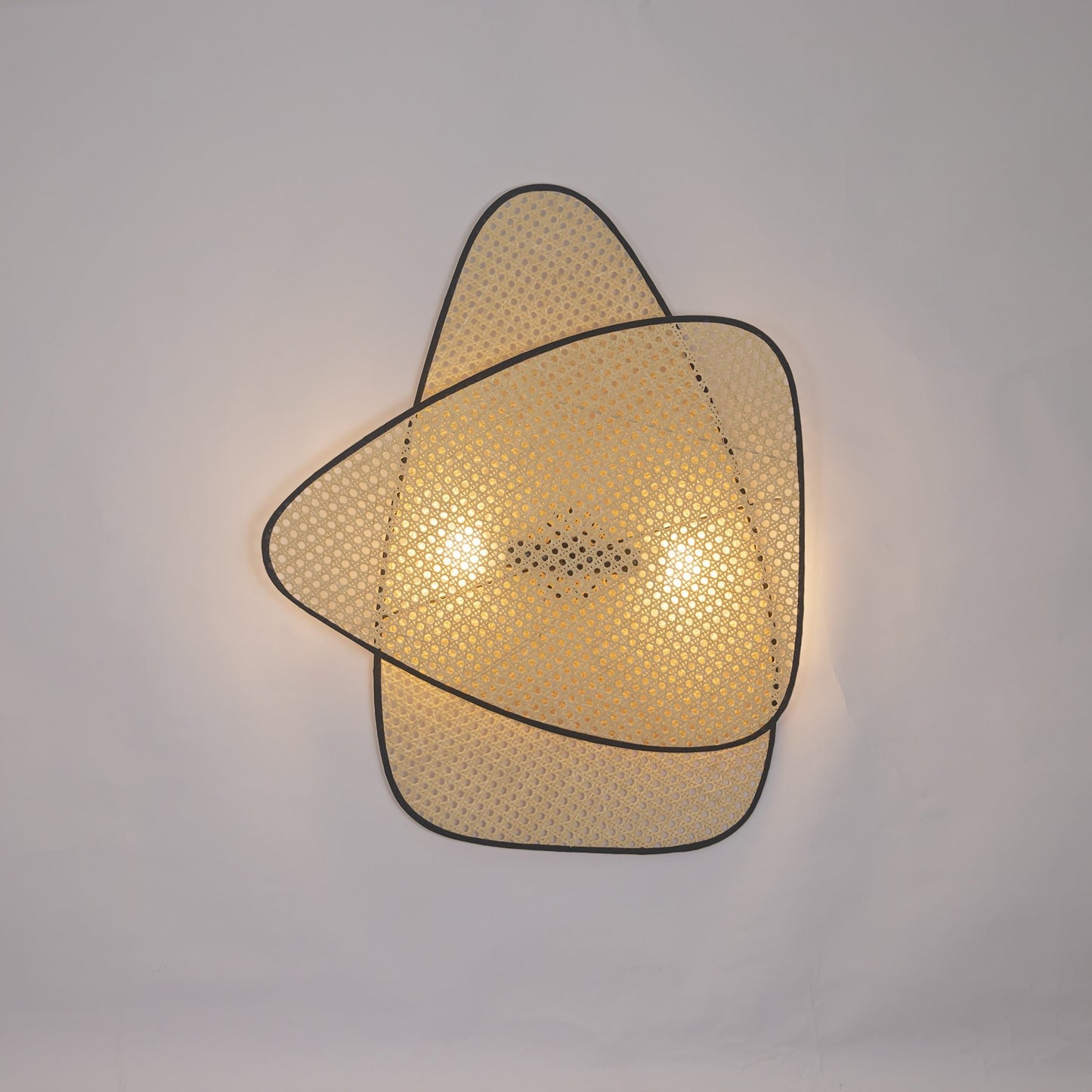 Screen Cannage Wall Lamp - Lumpaz