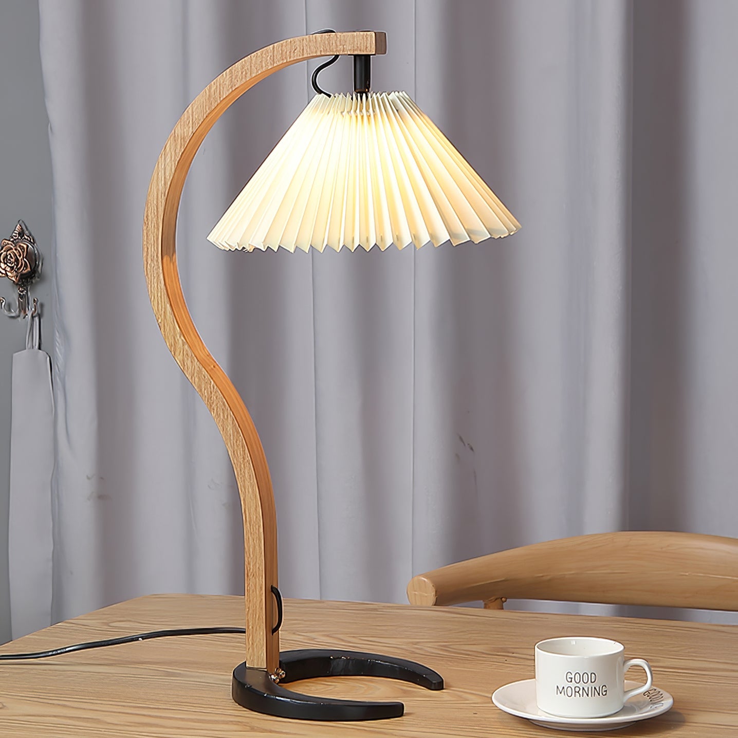 Caprani Wooden Table Lamp - Lumpaz