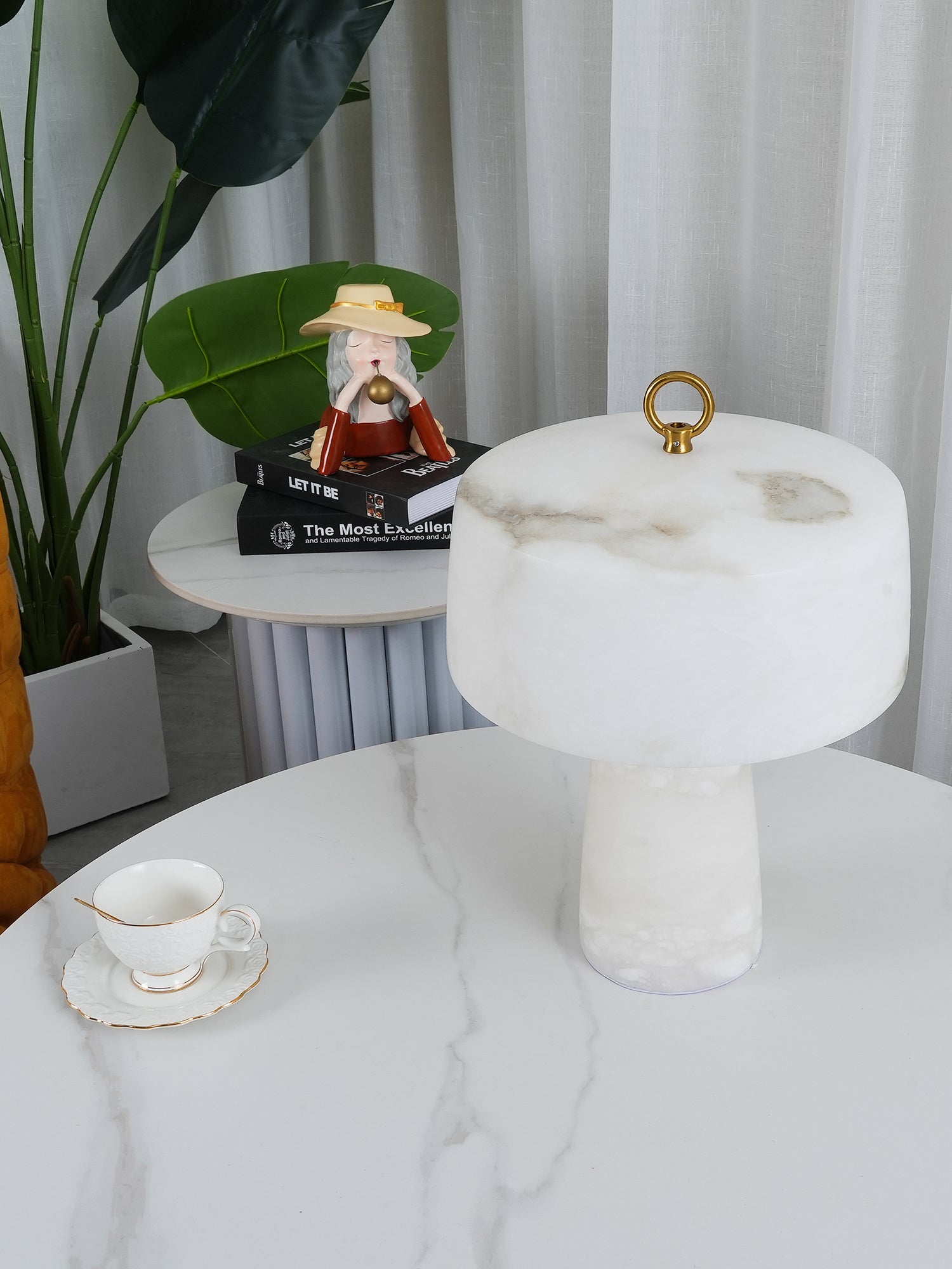 Aogashima Table Lamp - Lumpaz