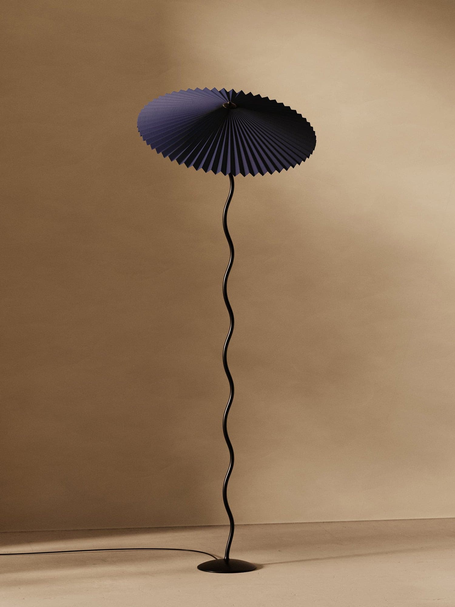 Wiggly Pleated Floor Lamp - Lumpaz