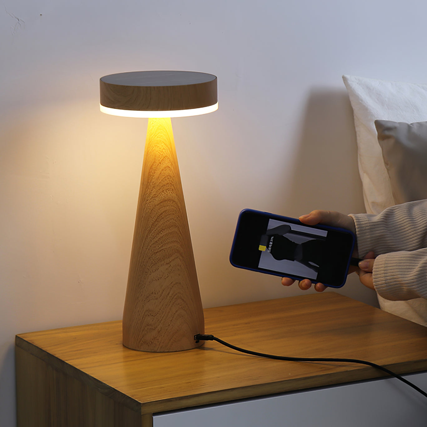 Lighthouse Built-in Battery Table Lamp - Lumpaz