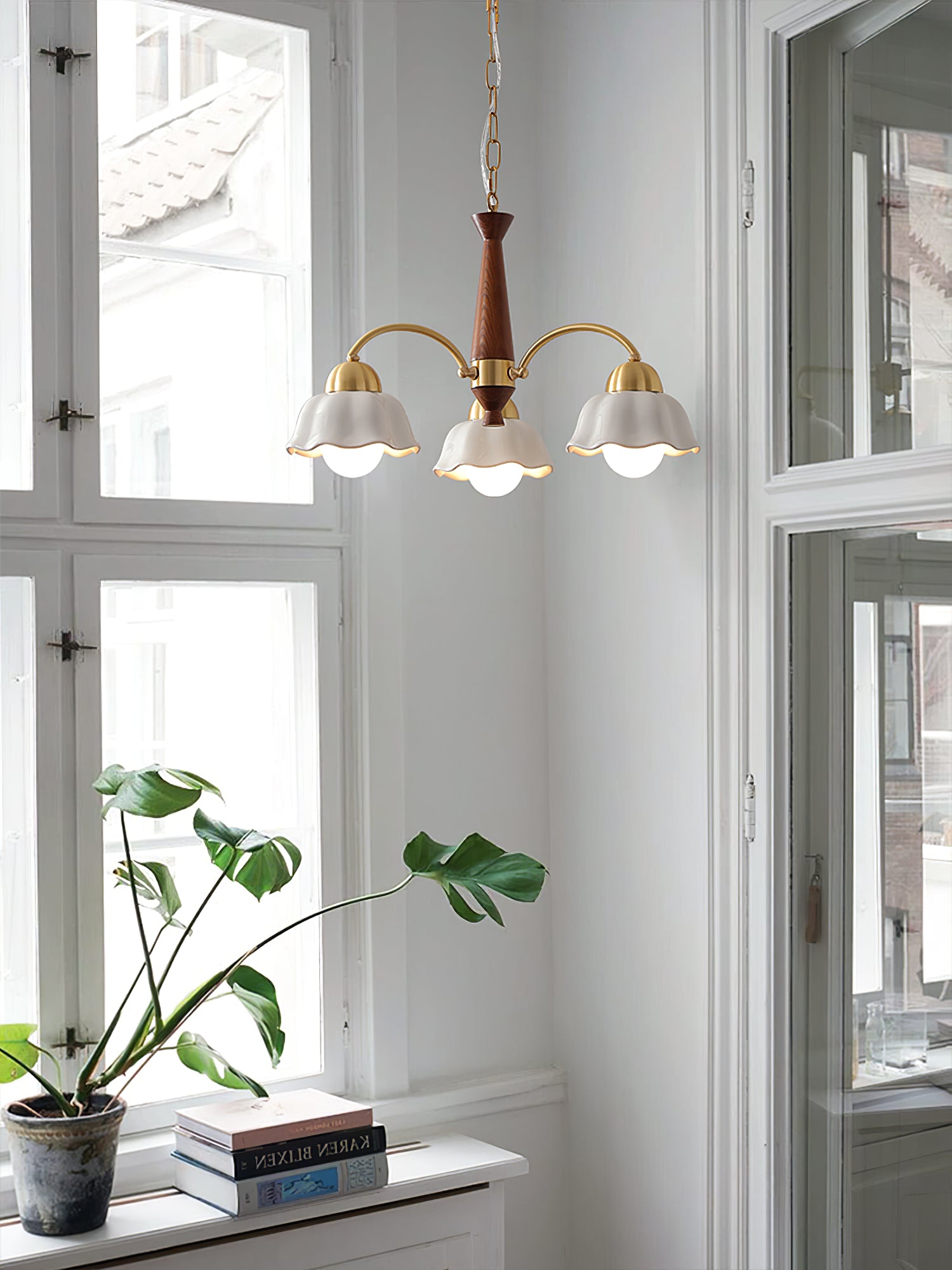 Swedish Modern Chandeliers - Lumpaz