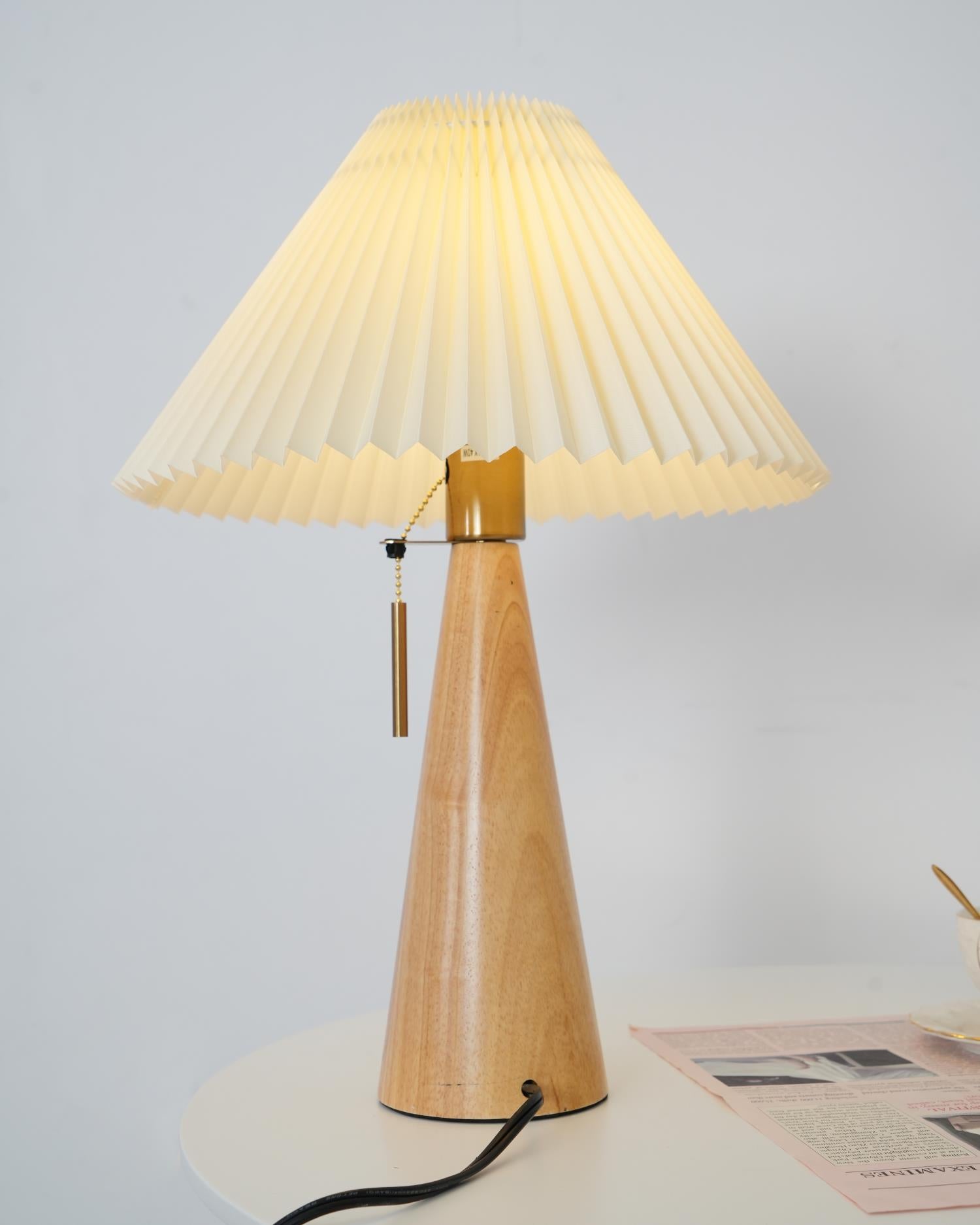 Stringer Table Lamp - Lumpaz