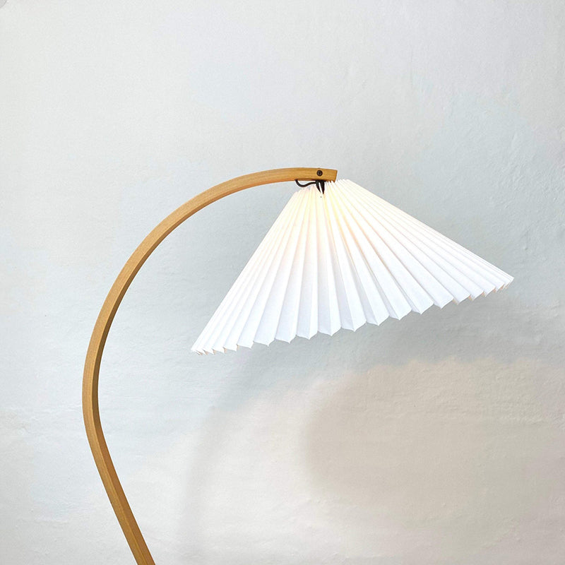 Caprani Wooden Table Lamp - Lumpaz
