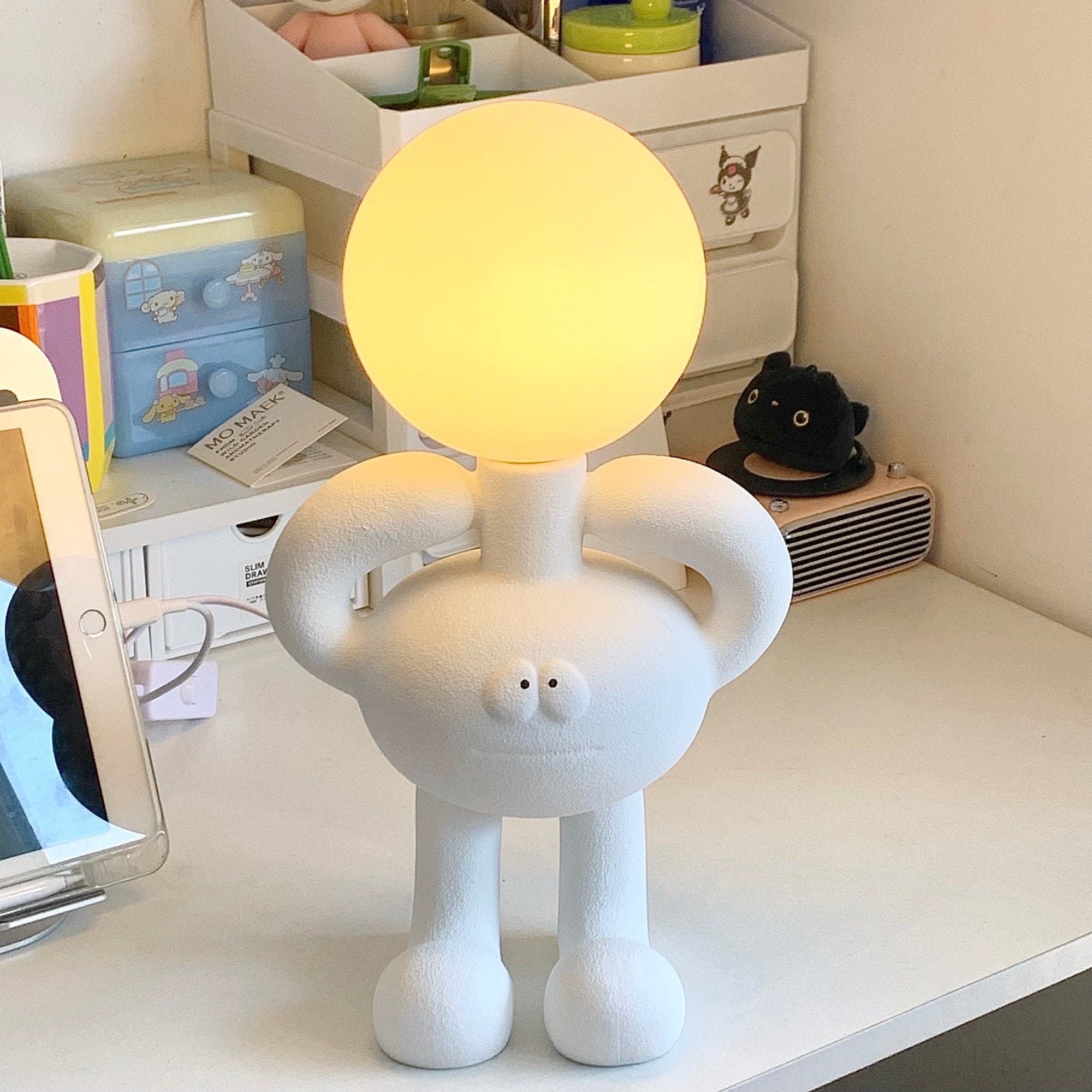 Resin Robot Table Lamp - Lumpaz