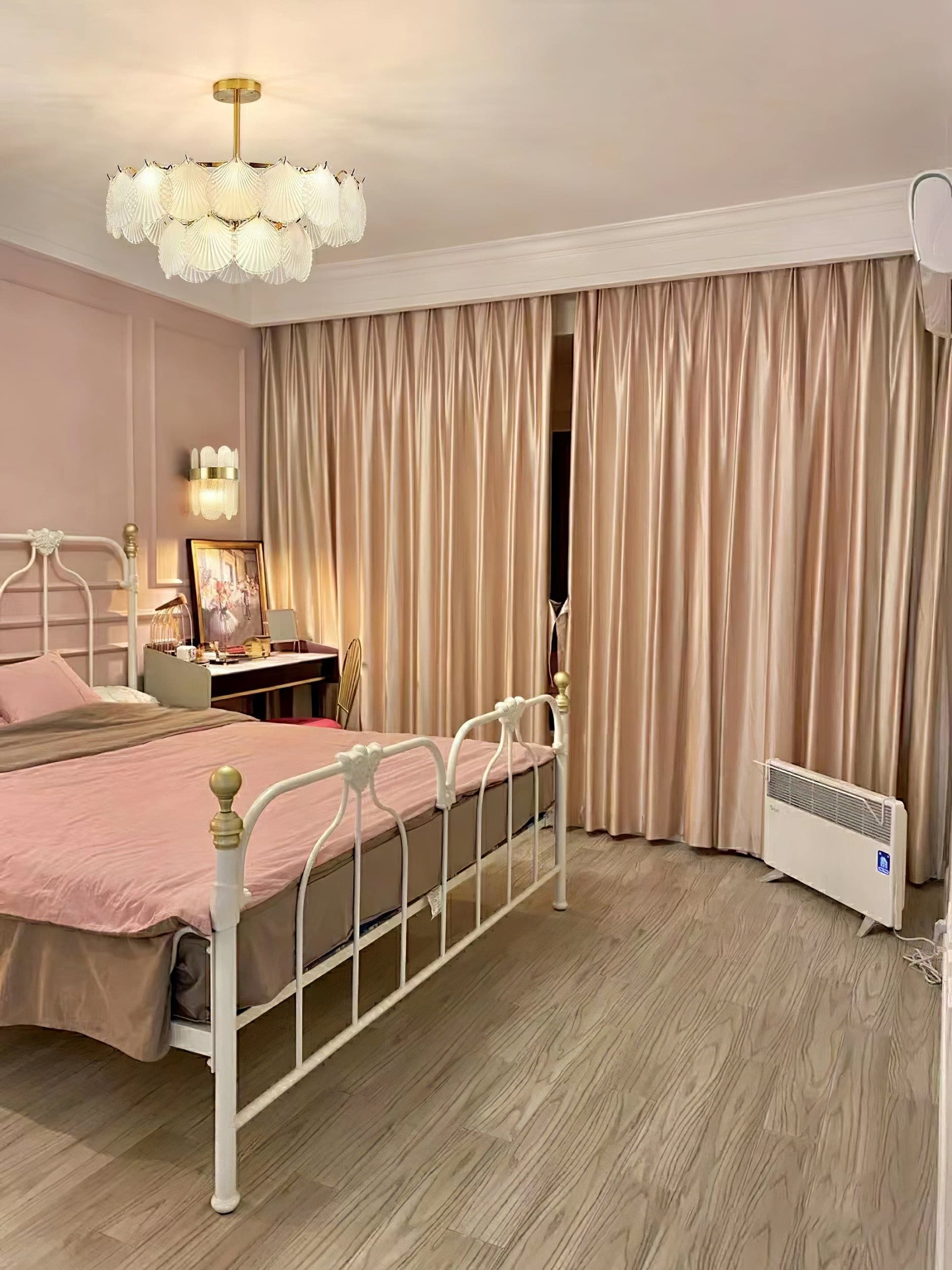 Shell Glass Chandelier - Lumpaz