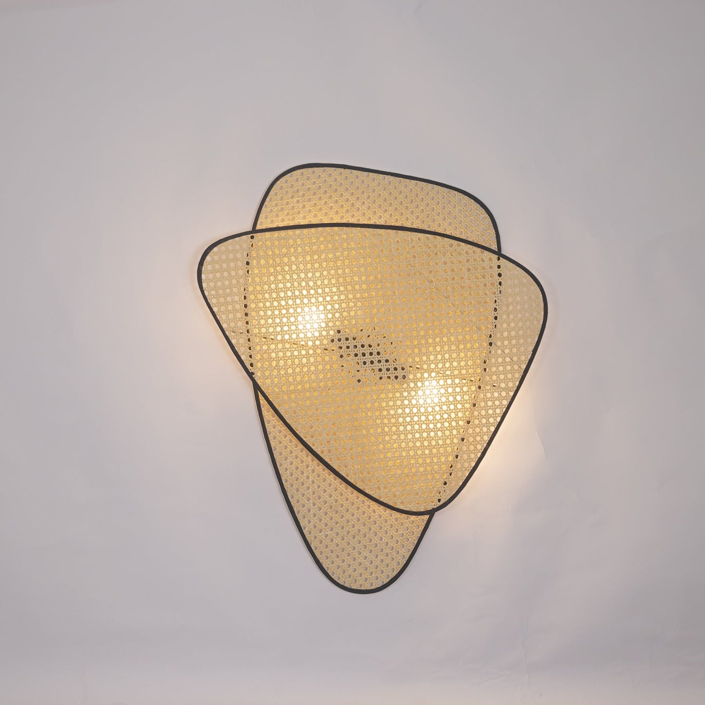 Screen Cannage Wall Lamp - Lumpaz