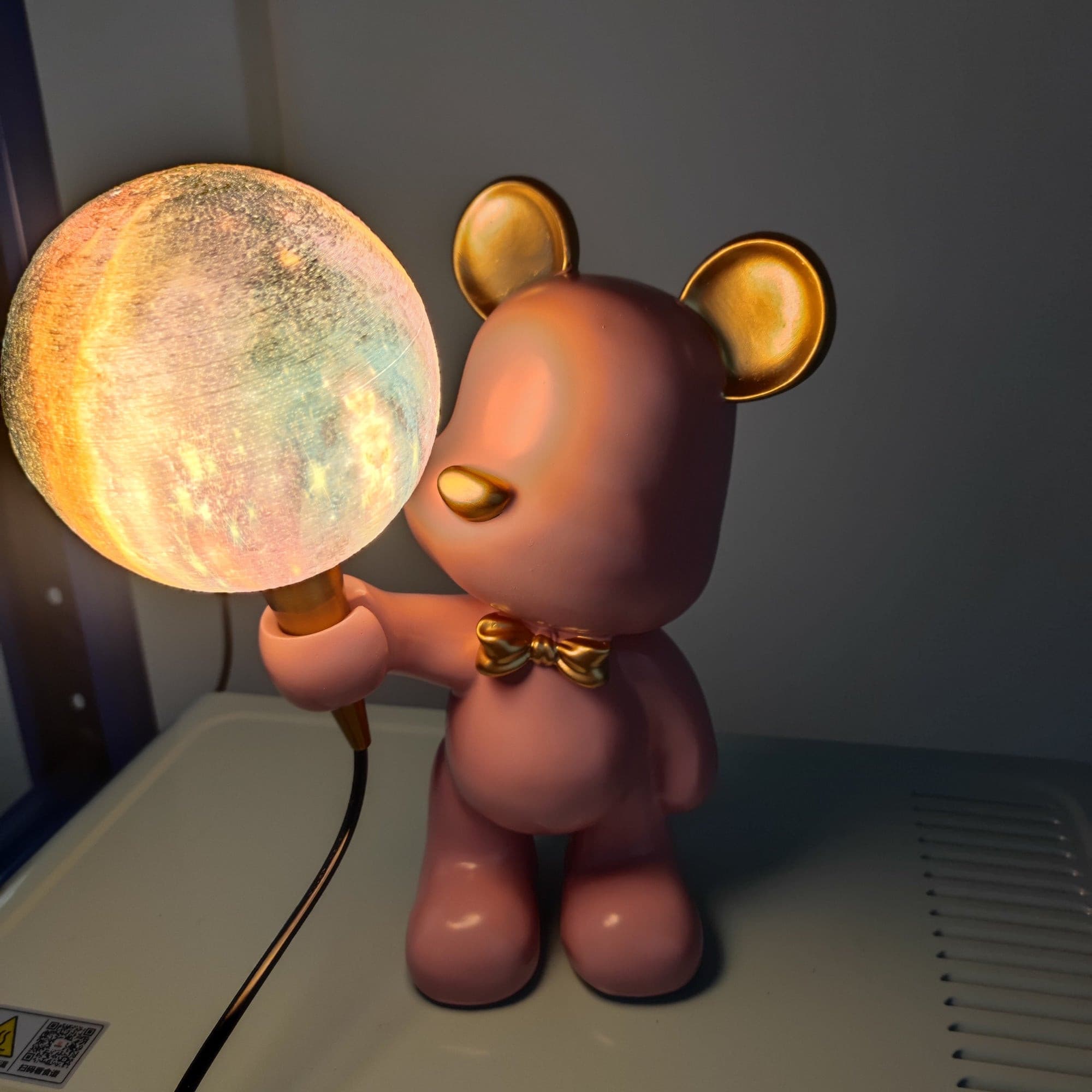 Creative Bear Planet Table Lamp - Lumpaz