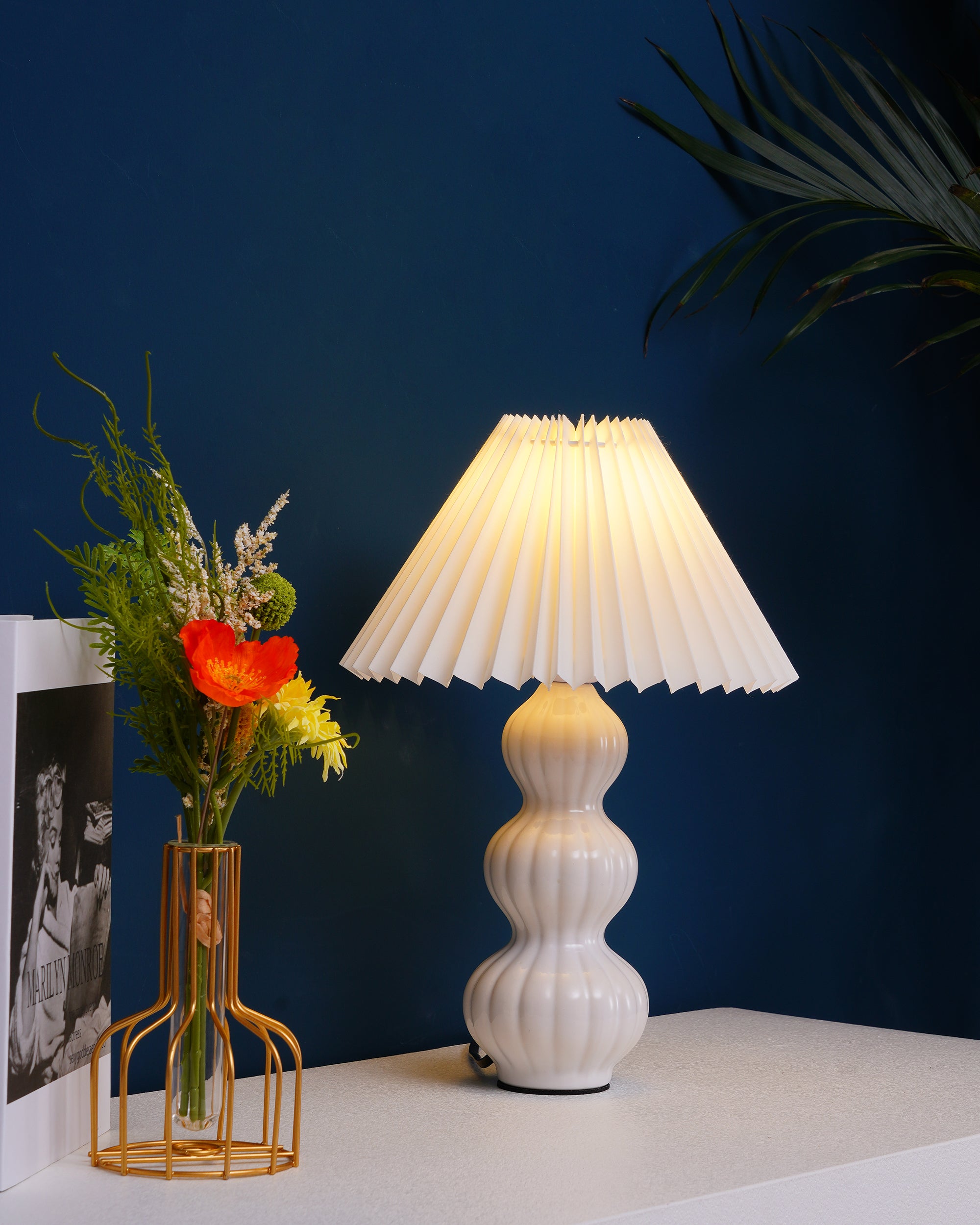 Luna Pleated Table Lamp - Lumpaz