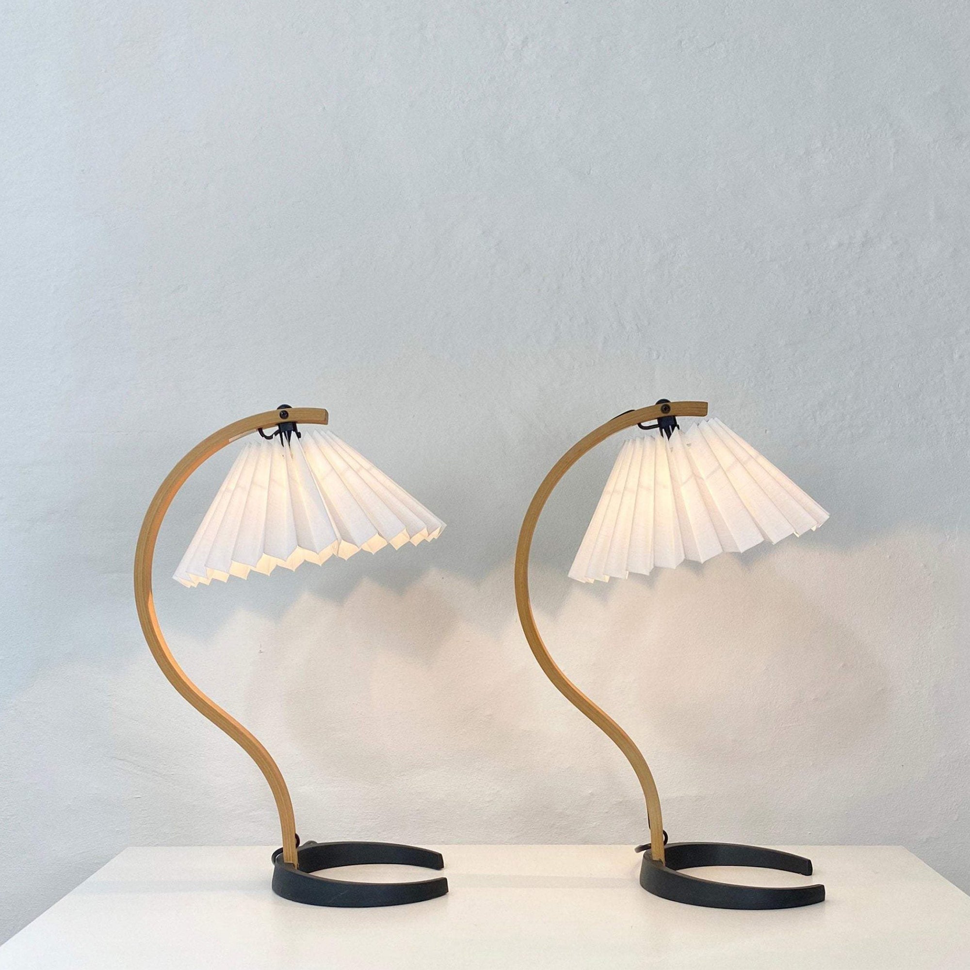 Caprani Wooden Table Lamp - Lumpaz