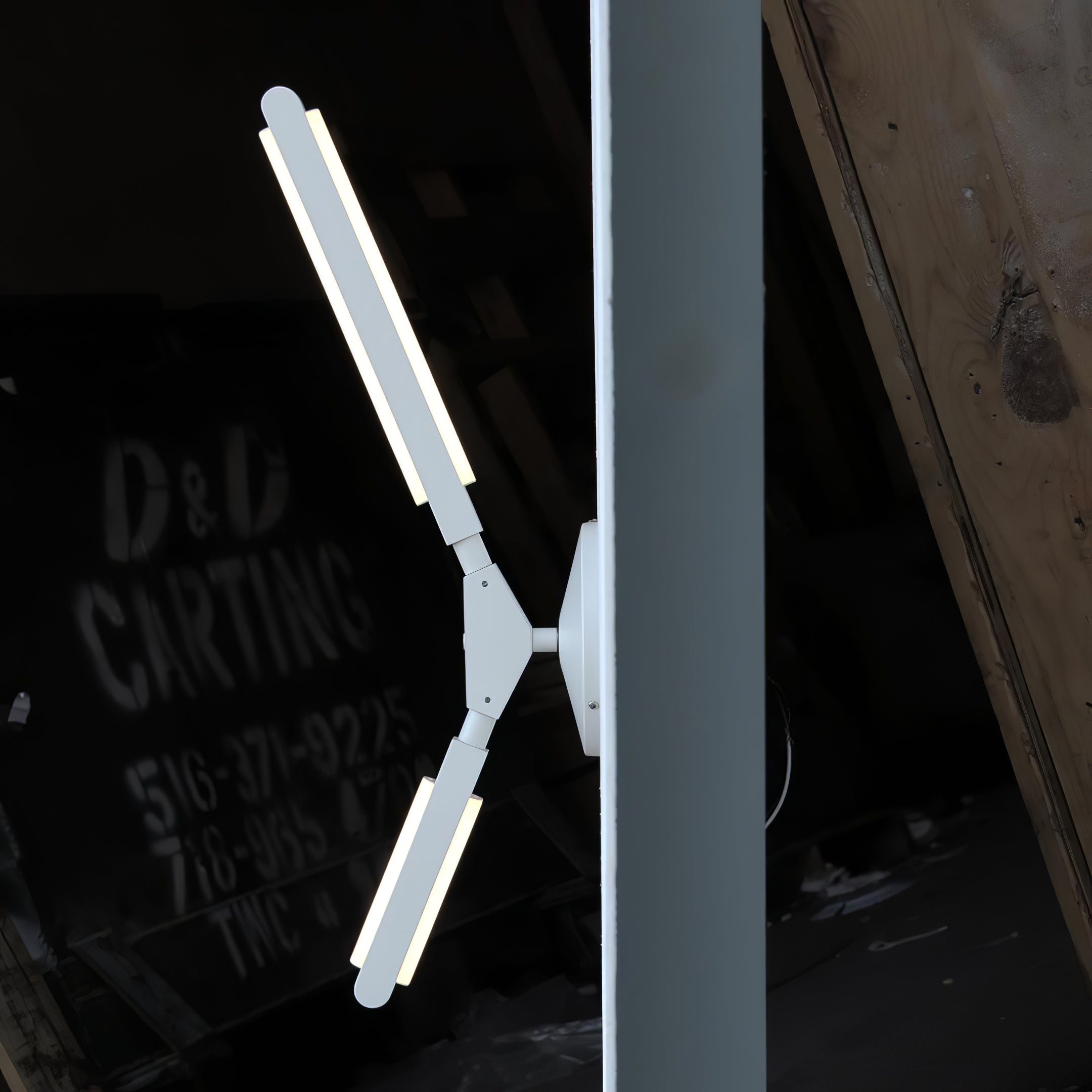 Pris K Wall Lamp - Lumpaz