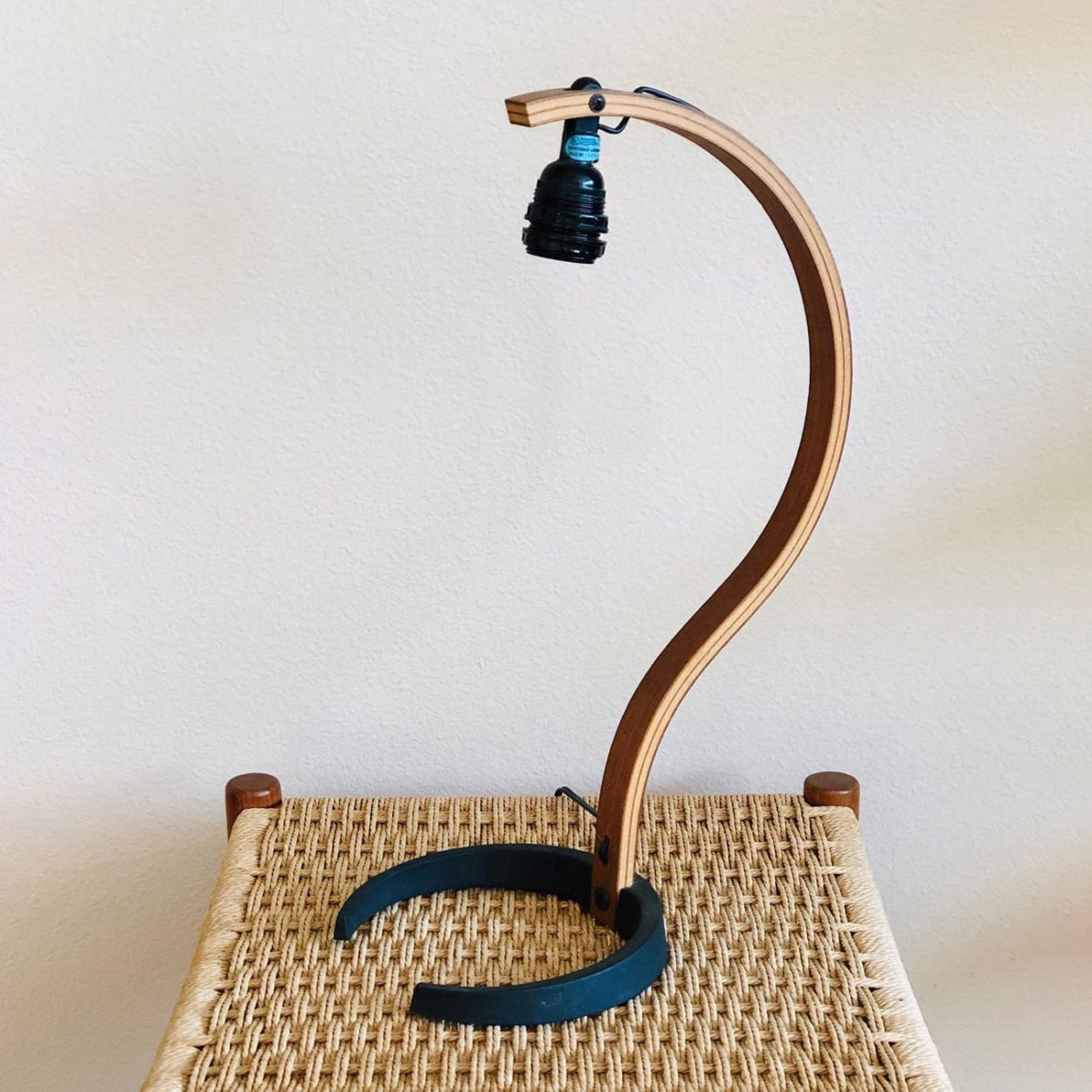 Caprani Wooden Table Lamp - Lumpaz
