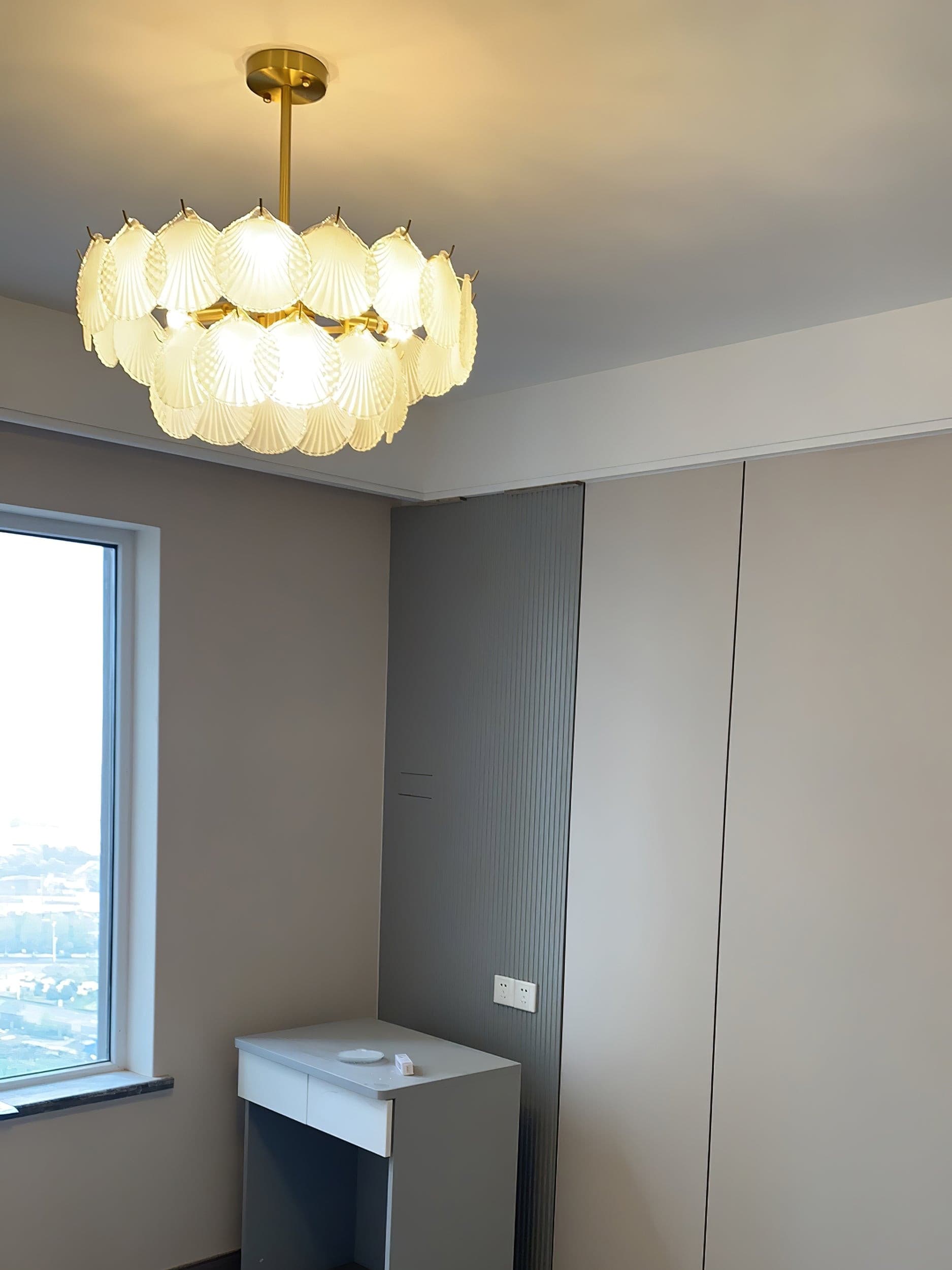 Shell Glass Chandelier - Lumpaz