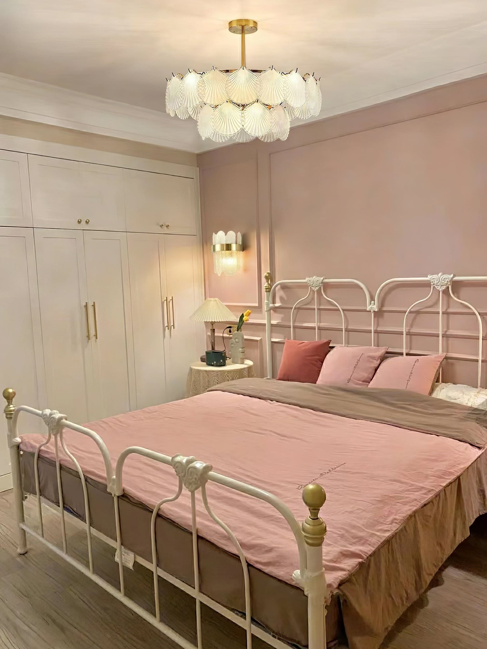 Shell Glass Chandelier - Lumpaz