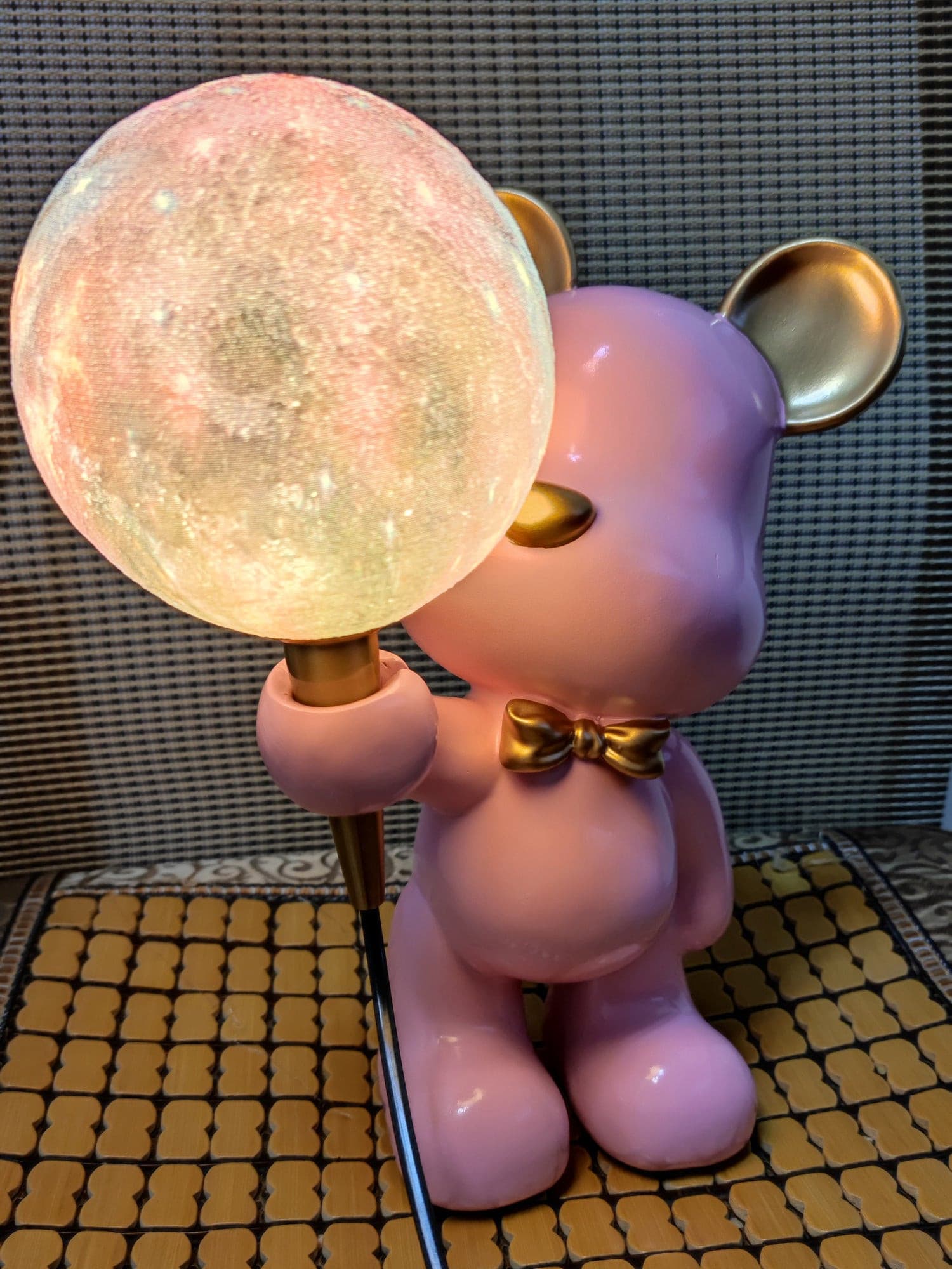 Creative Bear Planet Table Lamp - Lumpaz