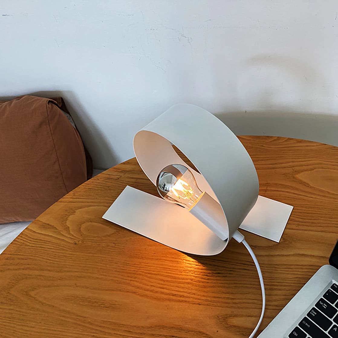 Looping Table Lamp - Lumpaz