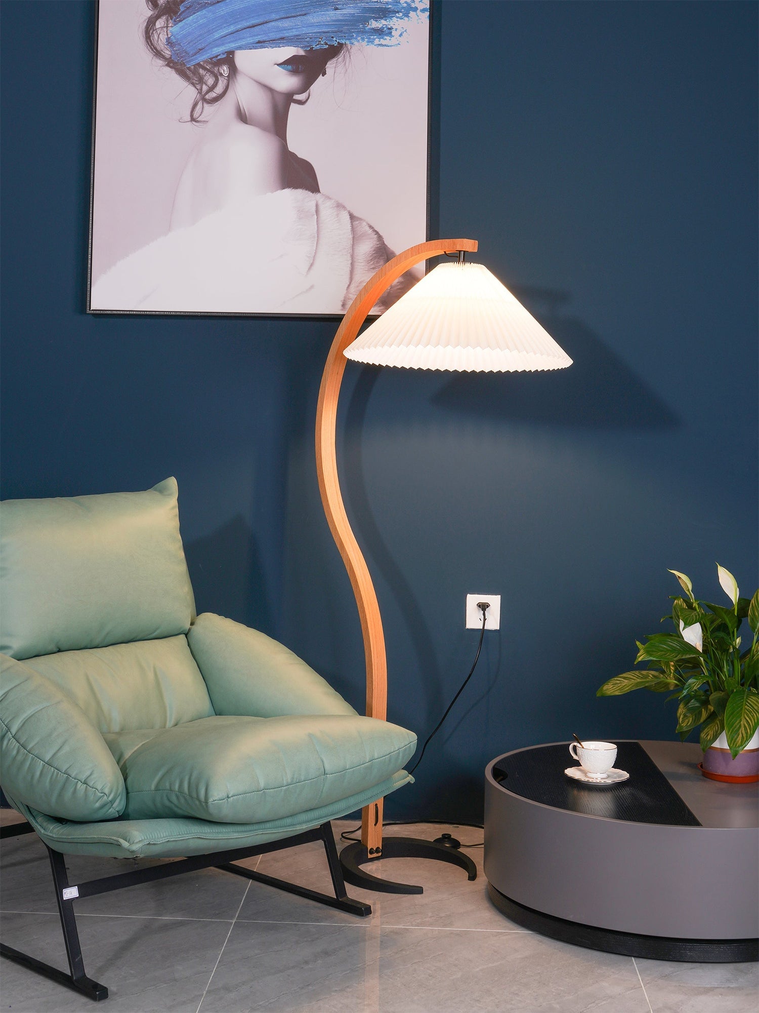 Caprani Wooden Floor Lamp - Lumpaz