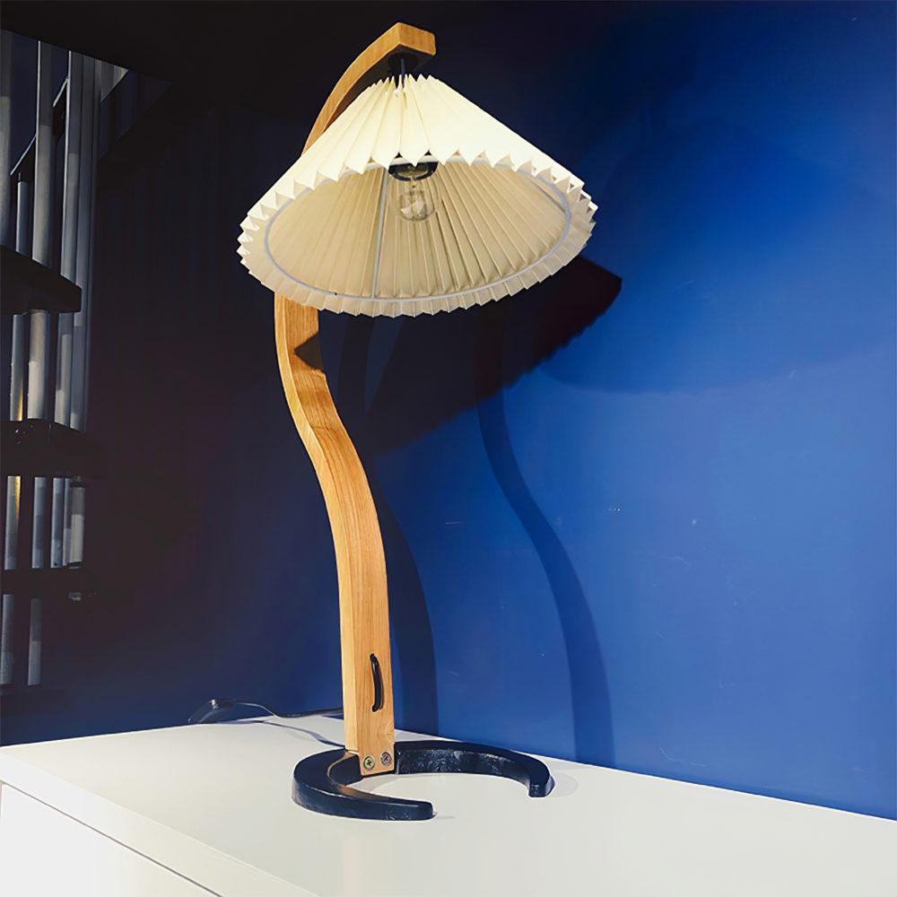 Caprani Wooden Table Lamp - Lumpaz