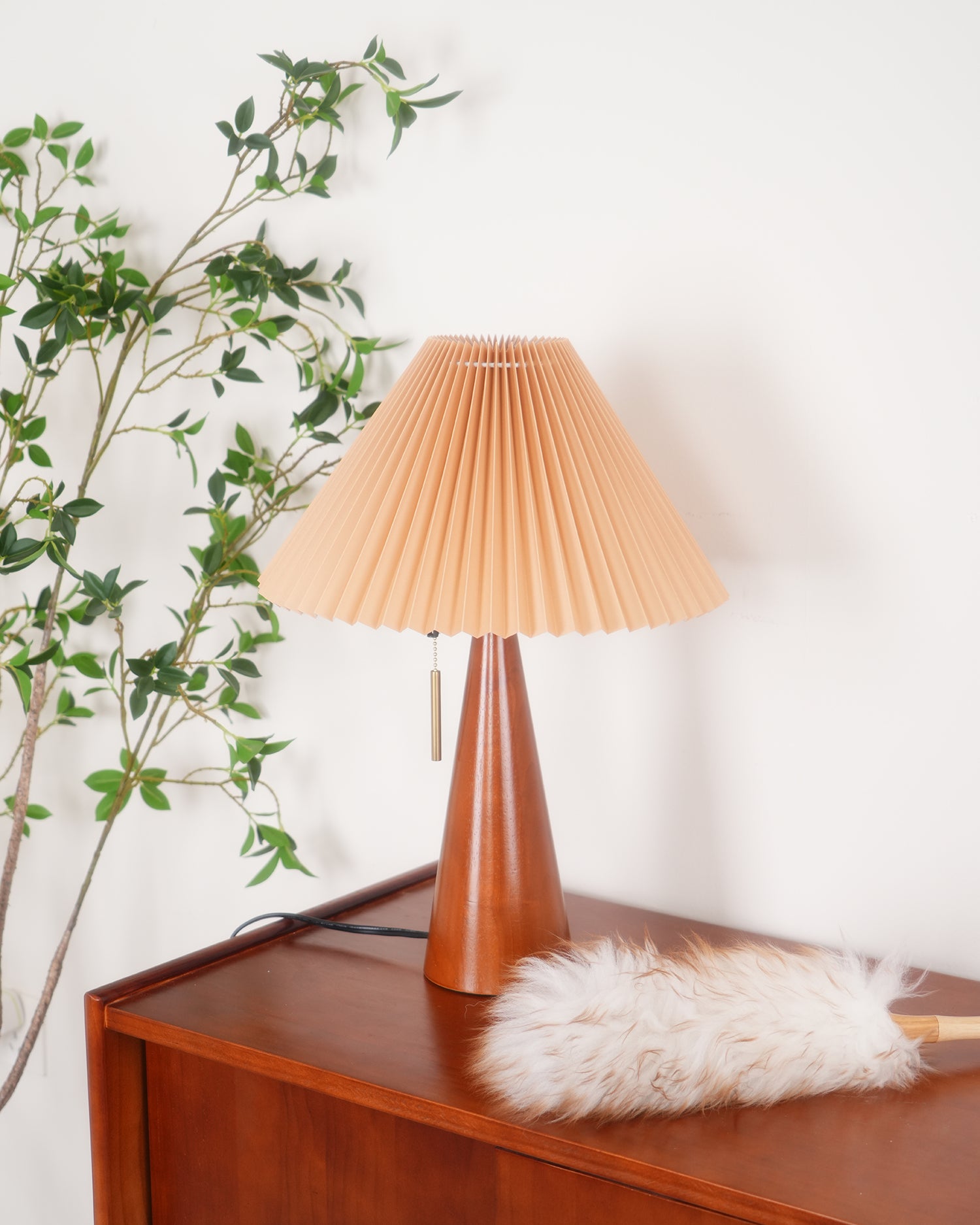 Stringer Table Lamp - Lumpaz
