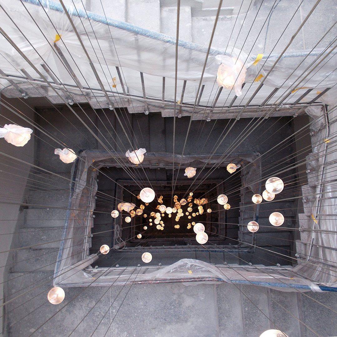 Ball Crystal Chandeliers - Lumpaz