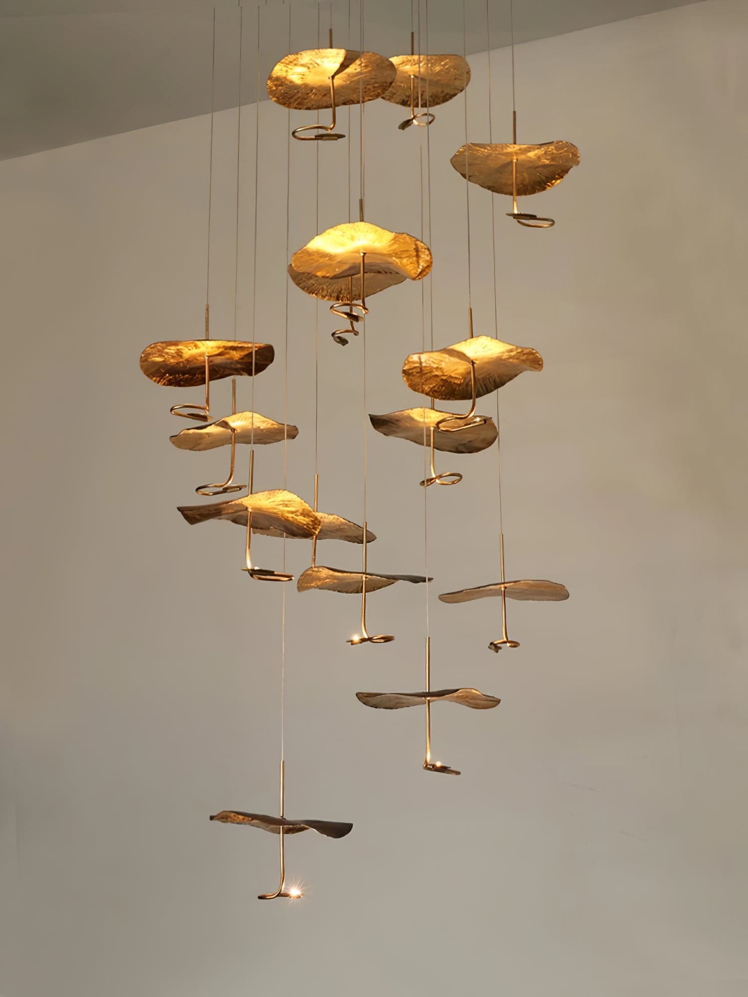 Lotus Leaf Chandelier - Lumpaz
