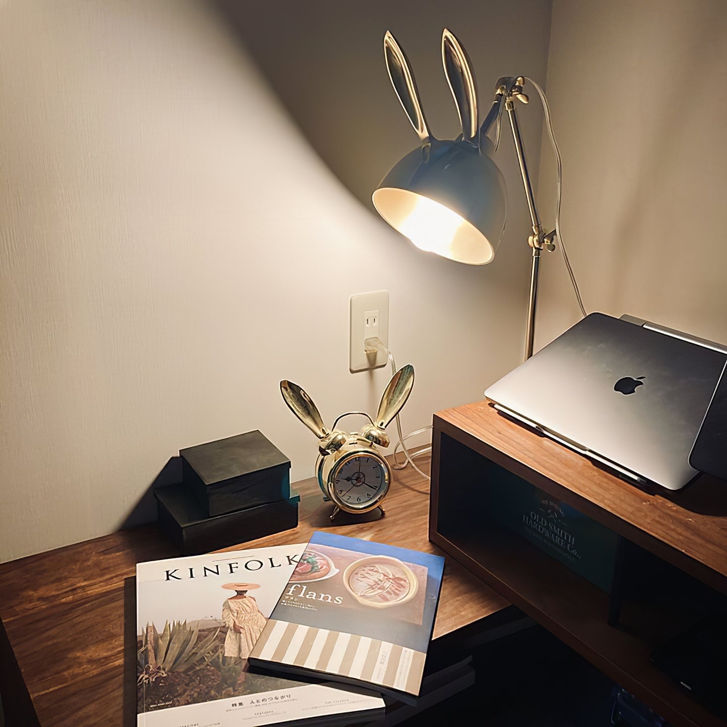Bunny Task Table Lamp - Lumpaz