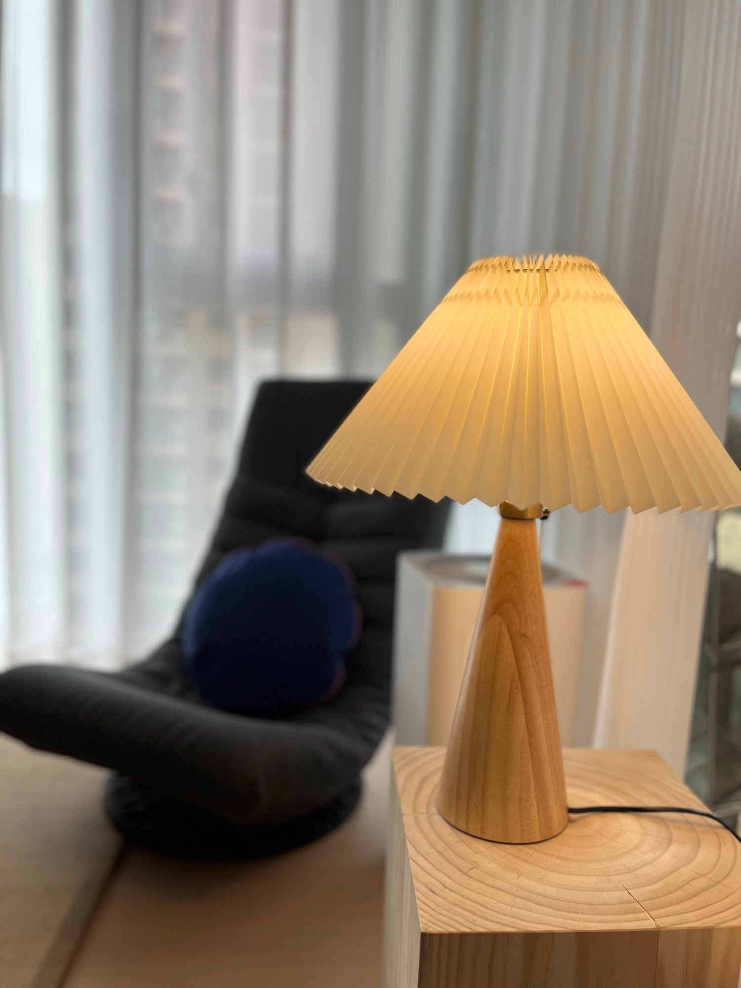 Stringer Table Lamp - Lumpaz