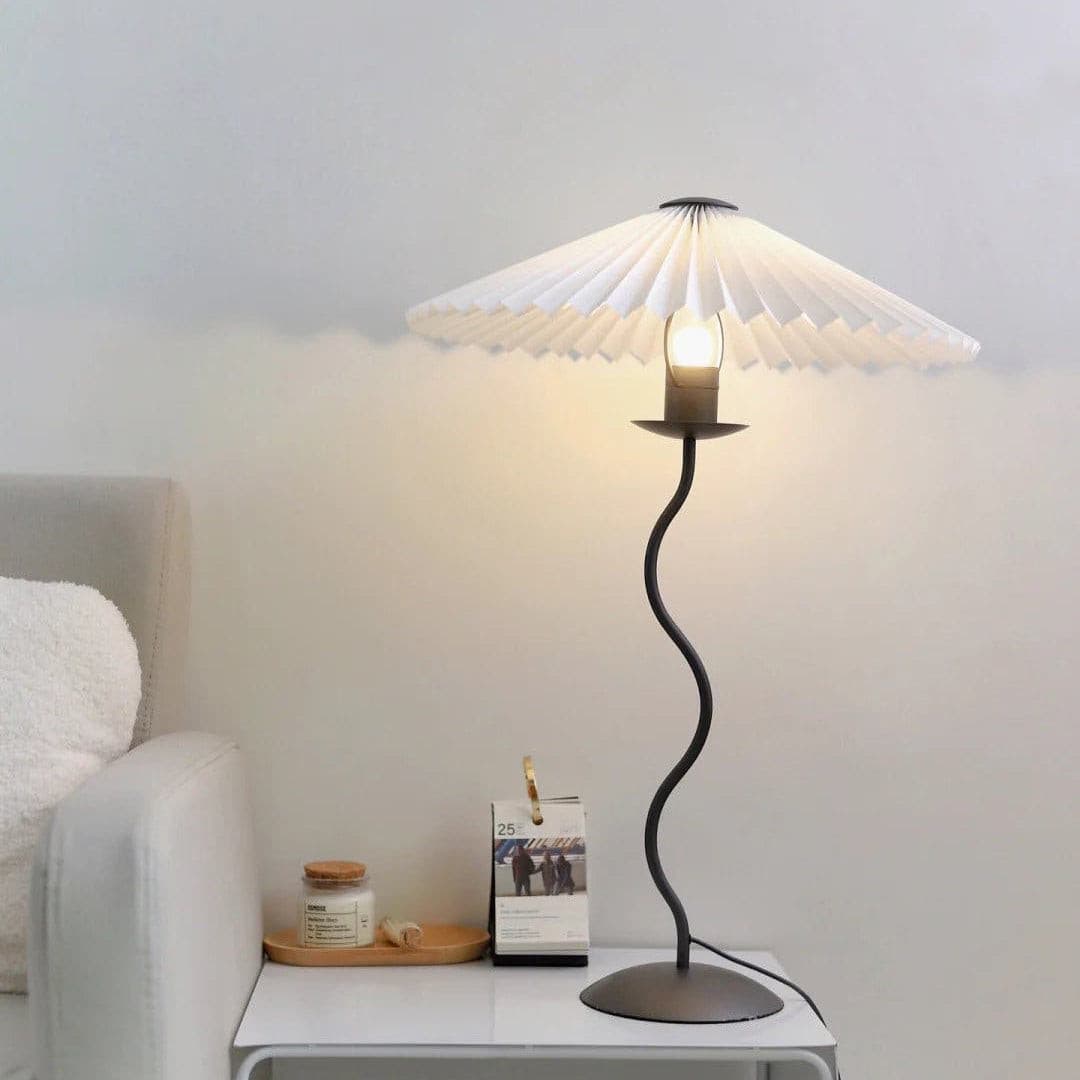 Wiggly Pleated Table Lamp - Lumpaz