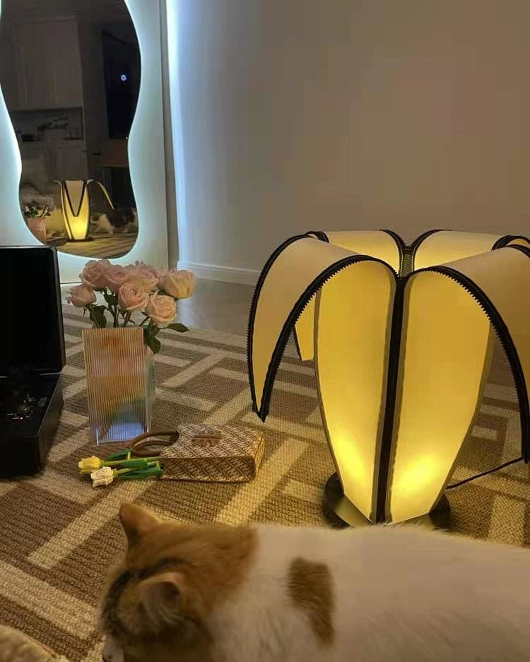 Banana Table Lamp - Lumpaz