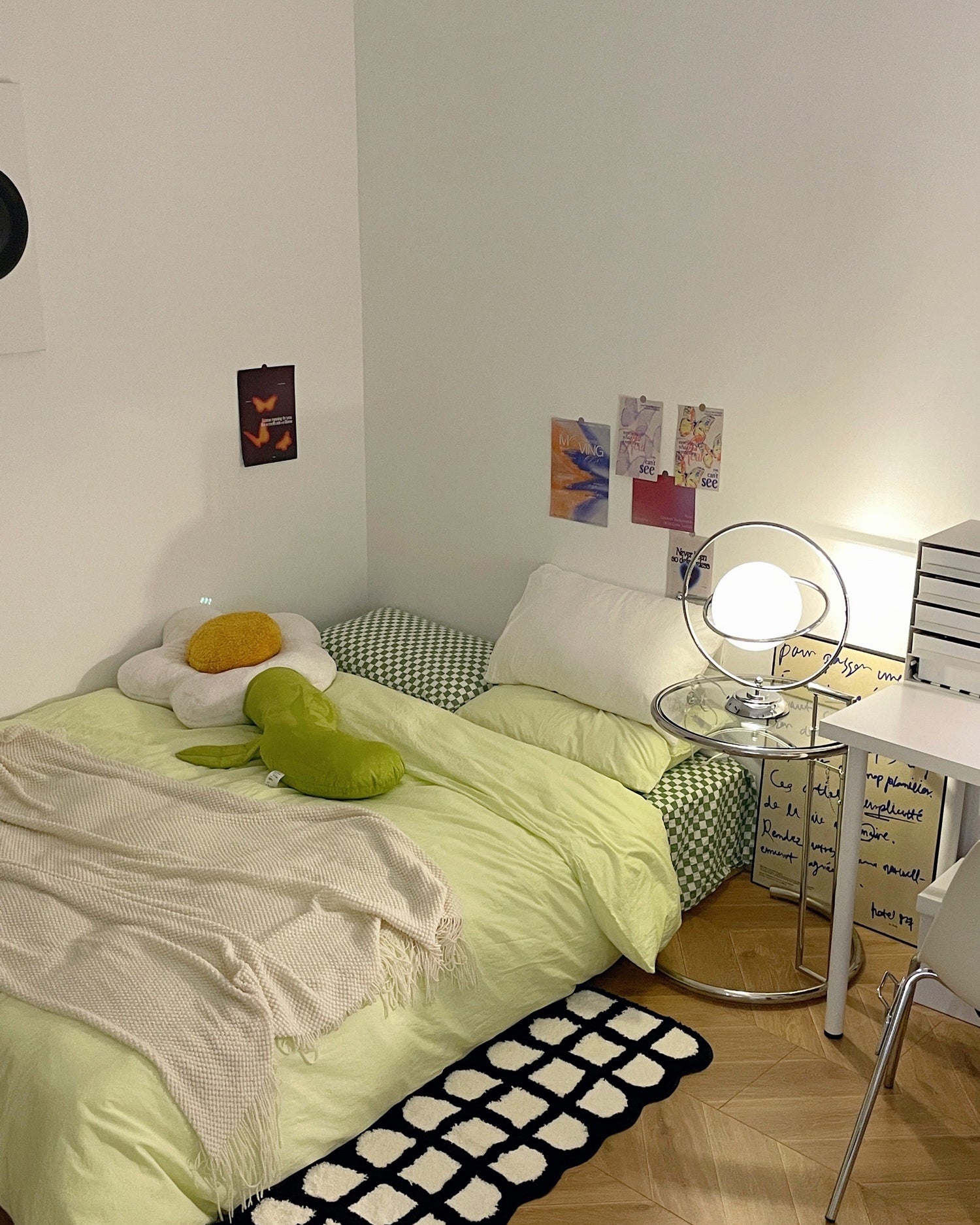 Planet Table Lamp - Lumpaz