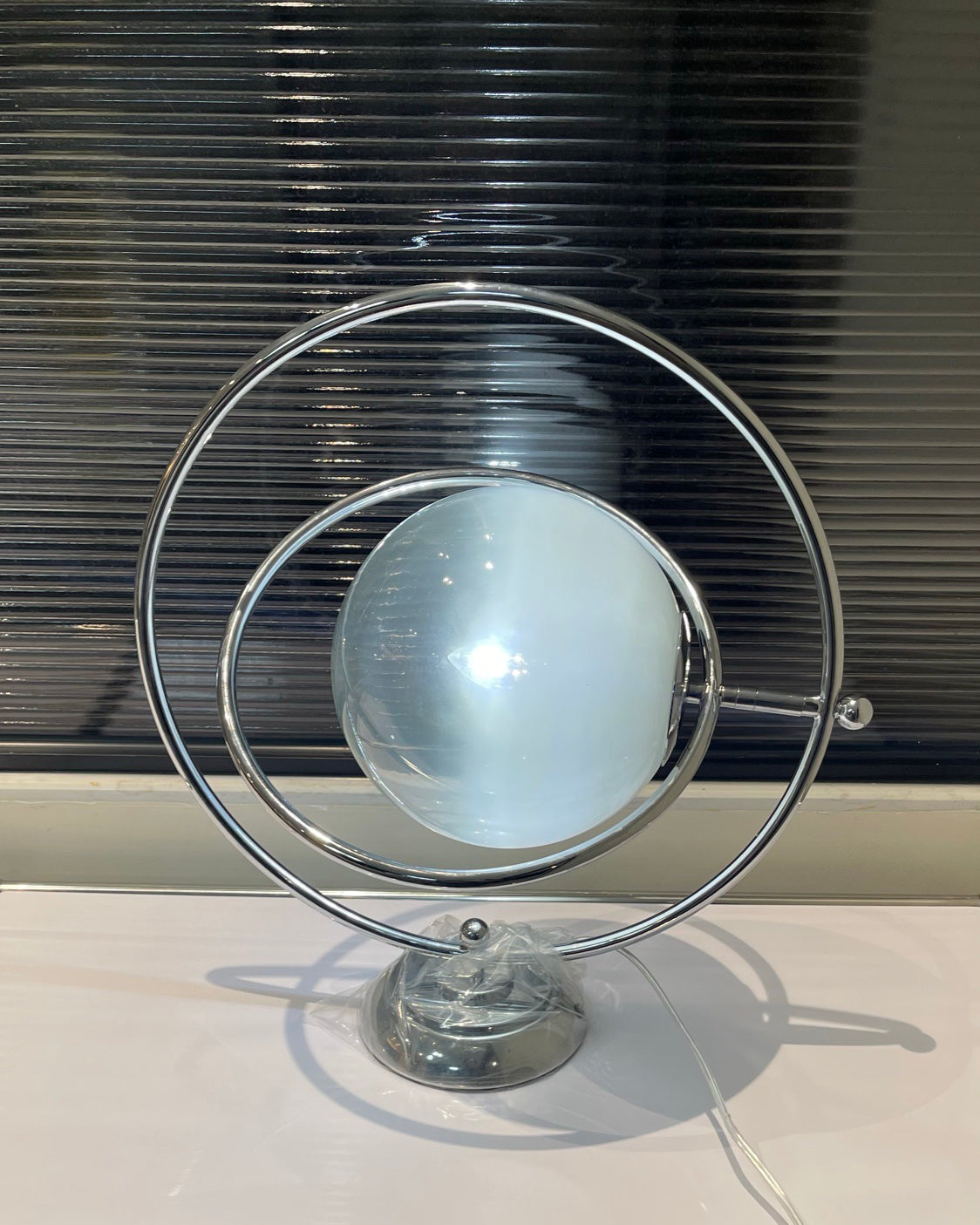 Planet Table Lamp - Lumpaz