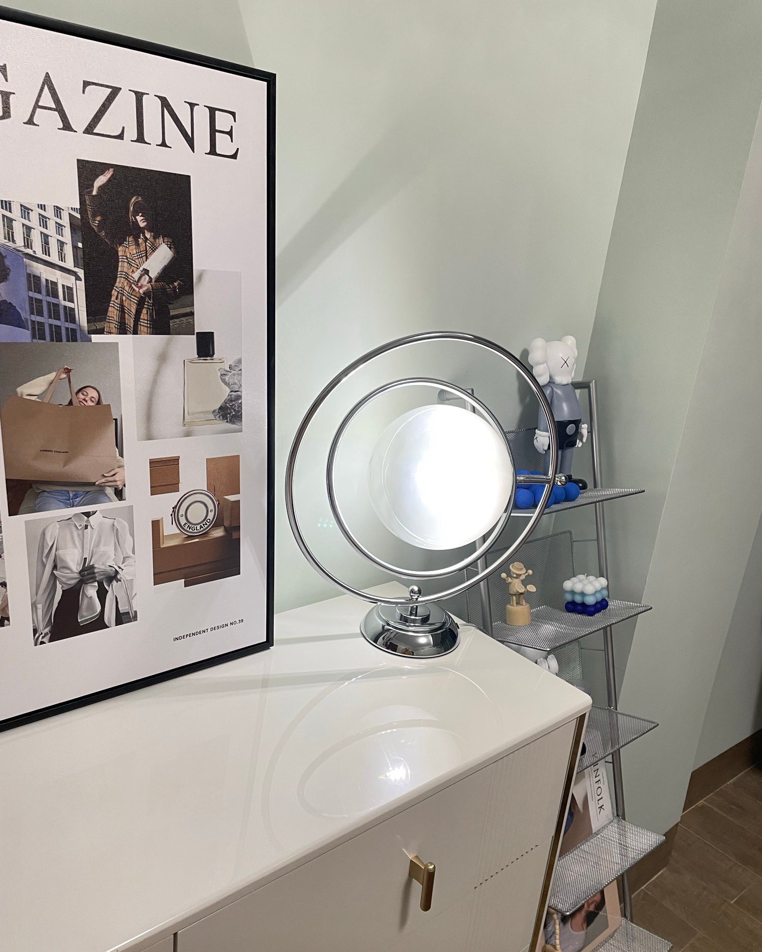 Planet Table Lamp - Lumpaz
