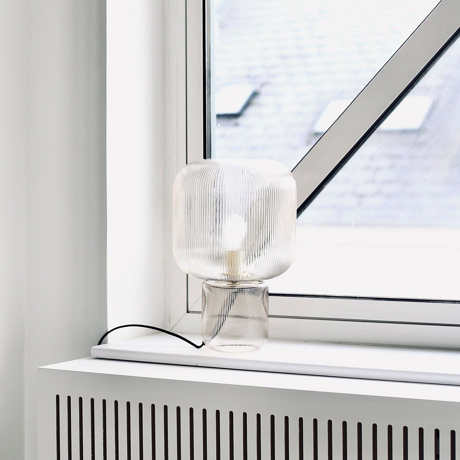 Oval Glass Table Lamp - Lumpaz